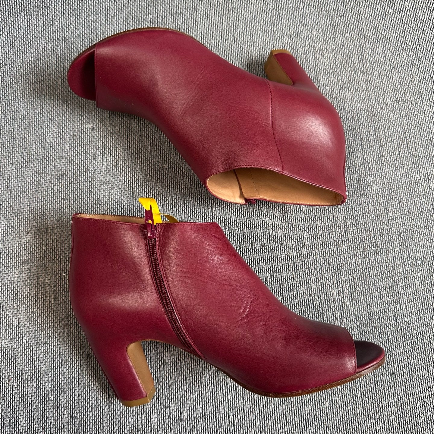 空白 Ankle boots