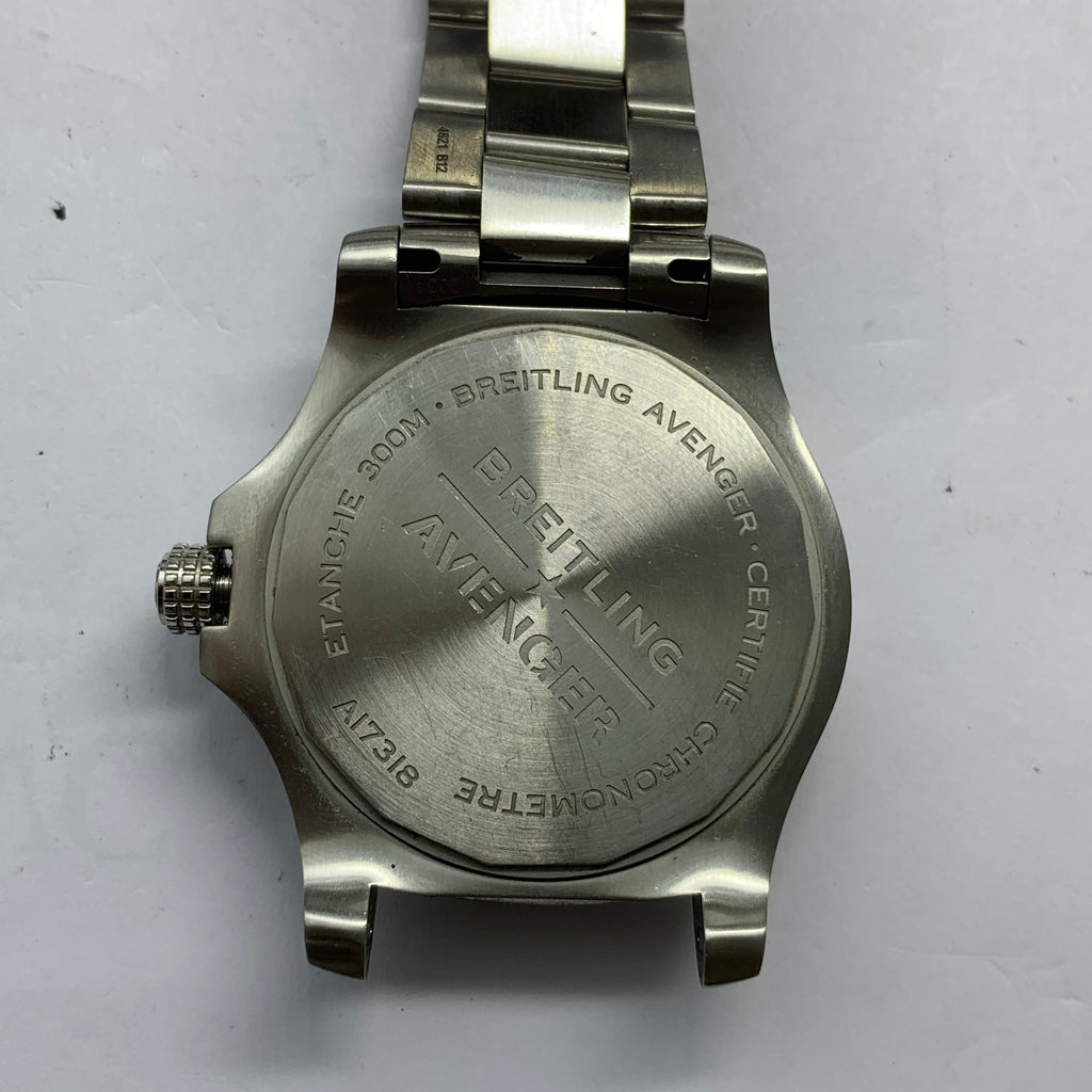 Breitling Avenger 43 millimeters A17318101C1A1