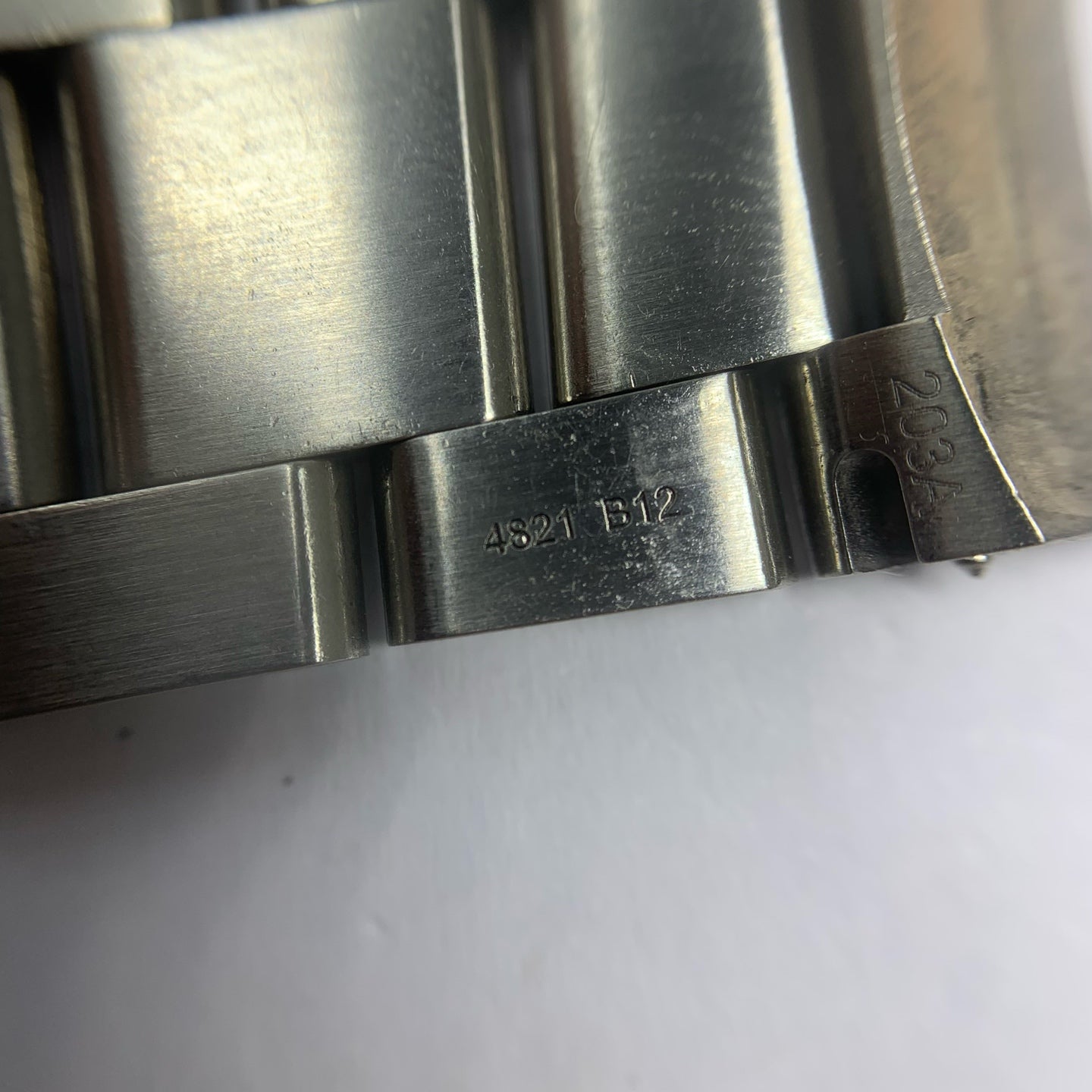 Breitling Avenger 43 millimeters A17318101C1A1