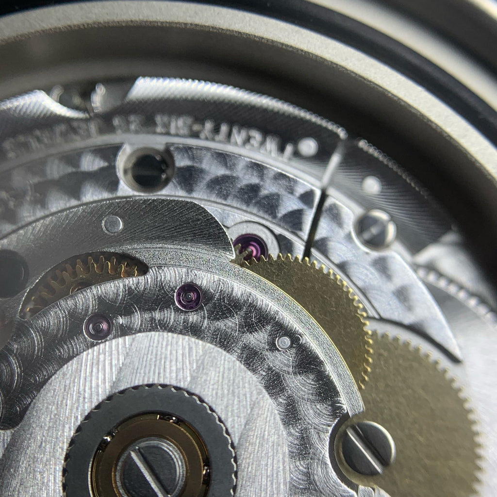 Breitling Avenger 43 millimeters A17318101C1A1