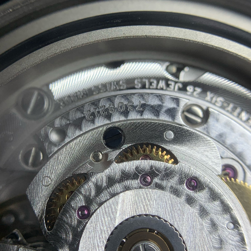 Breitling Avenger 43 millimeters A17318101C1A1