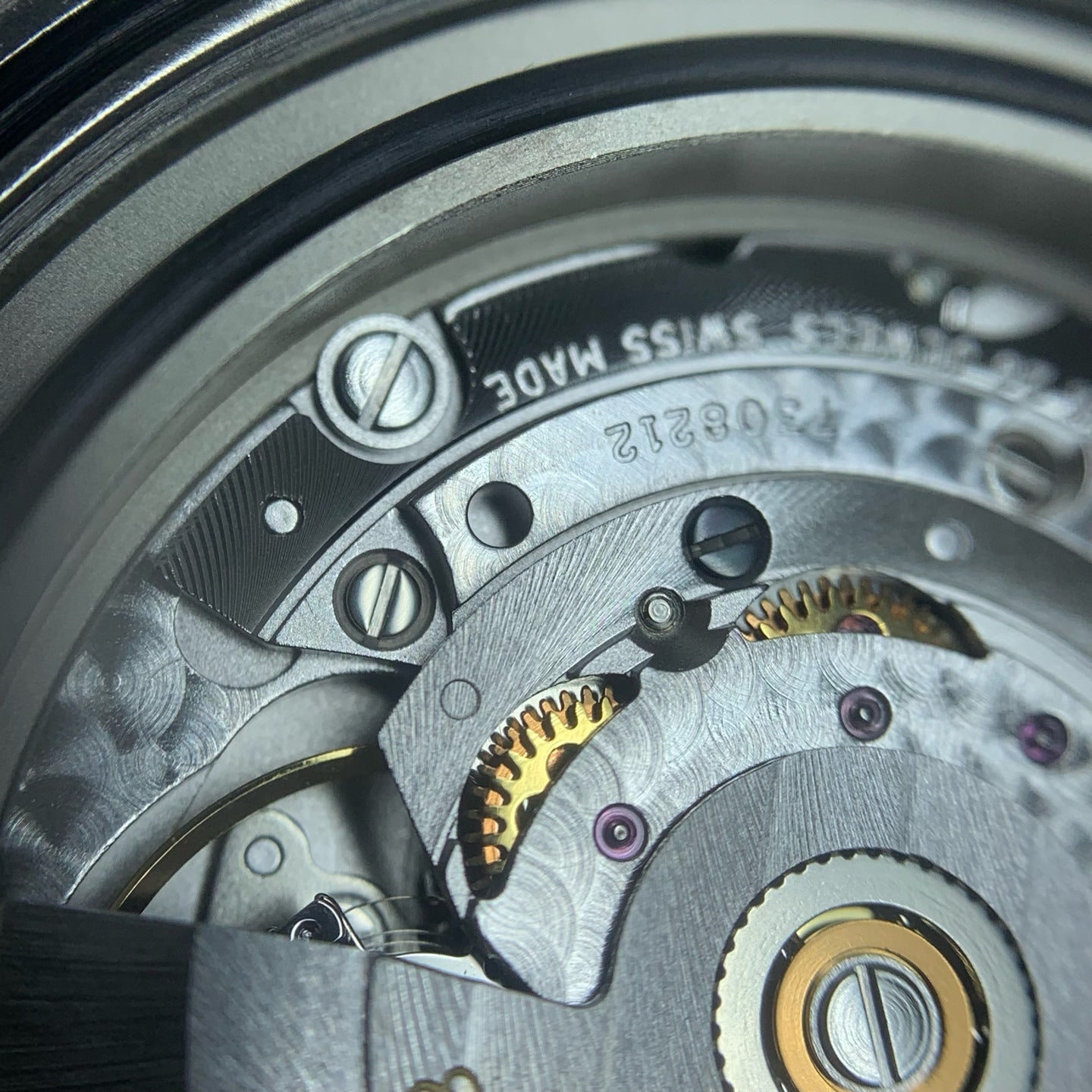 Breitling Avenger 43 millimeters A17318101C1A1