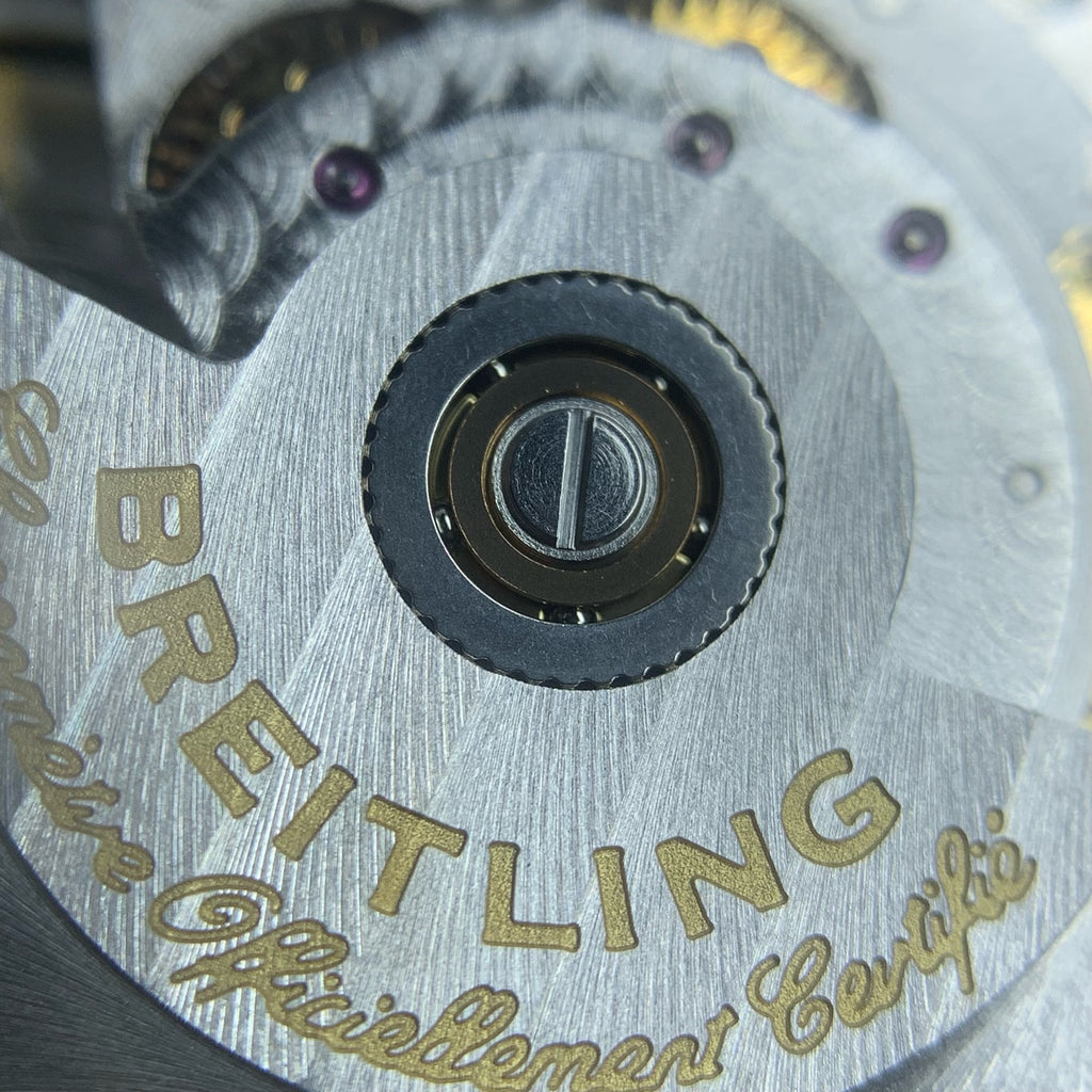 Breitling Avenger 43 millimeters A17318101C1A1