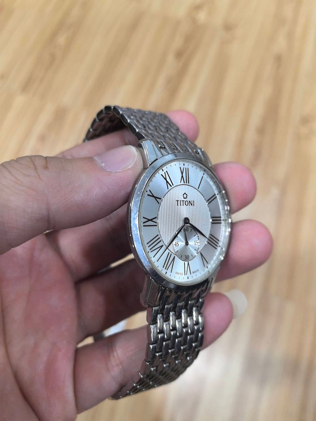梅花 Silver Quartz watch
