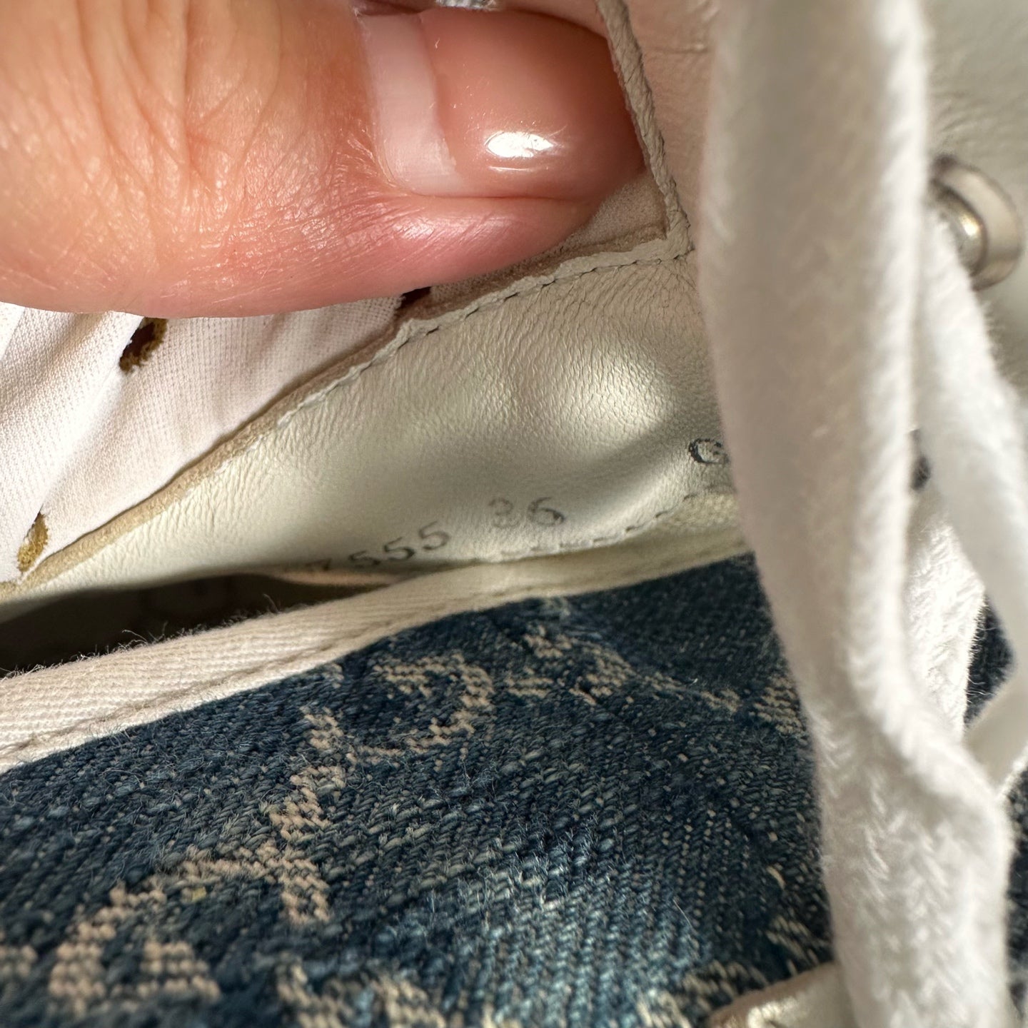 空白 Blue Skate shoes