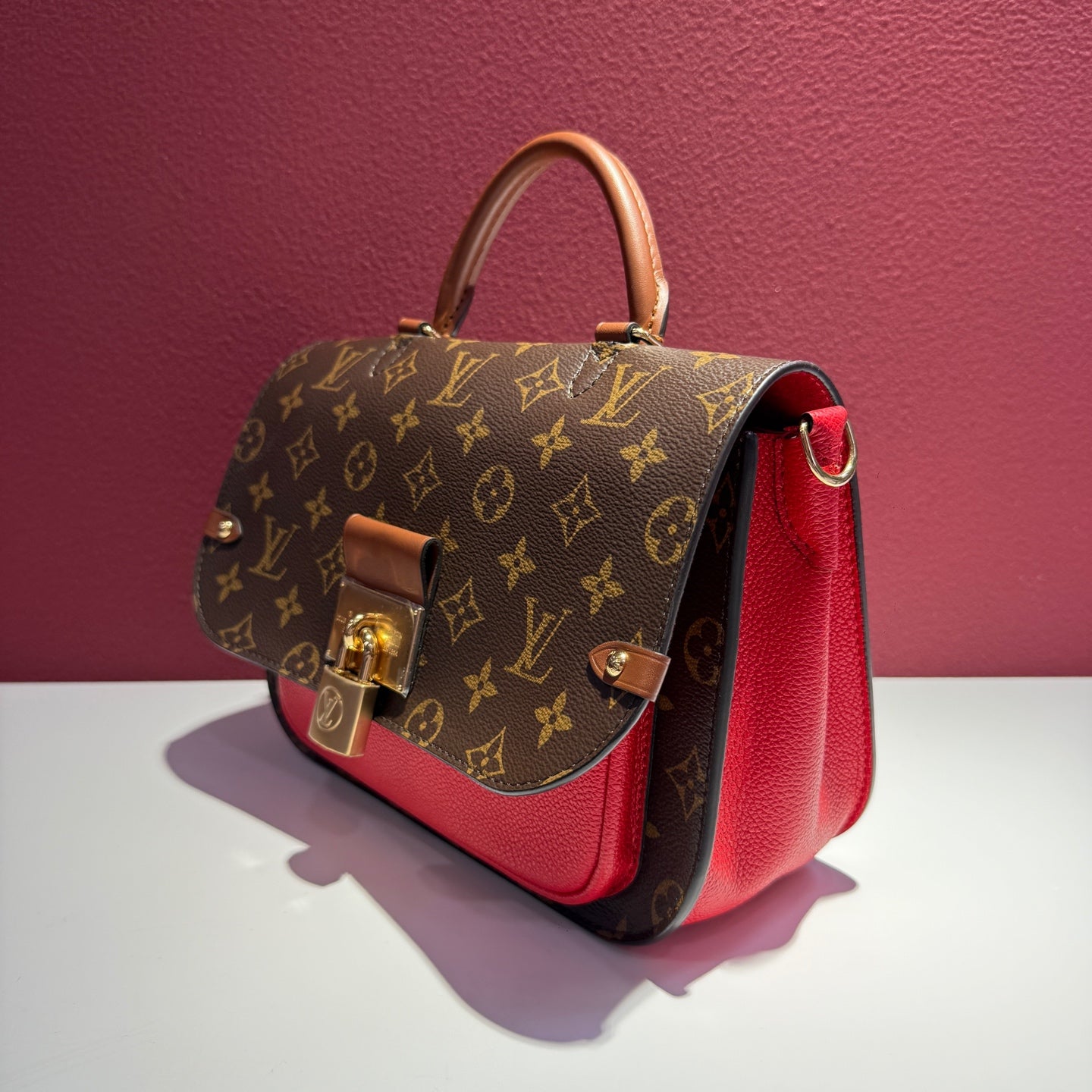 Louis Vuitton Satchel M44548