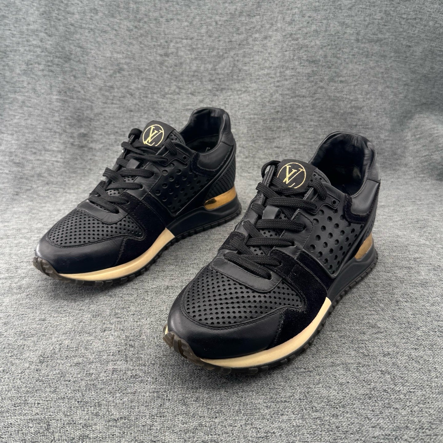 Louis Vuitton Athletic sneakers