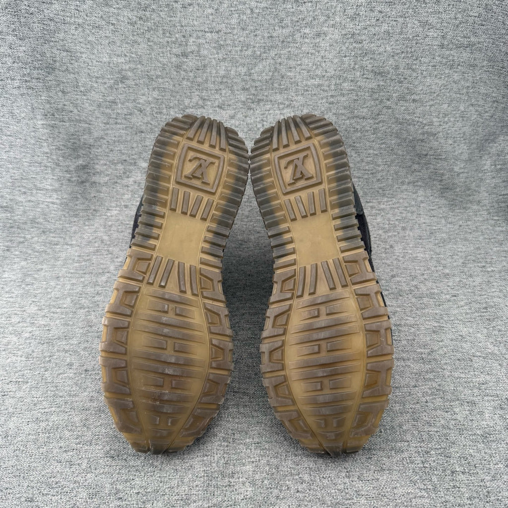 Louis Vuitton Athletic sneakers