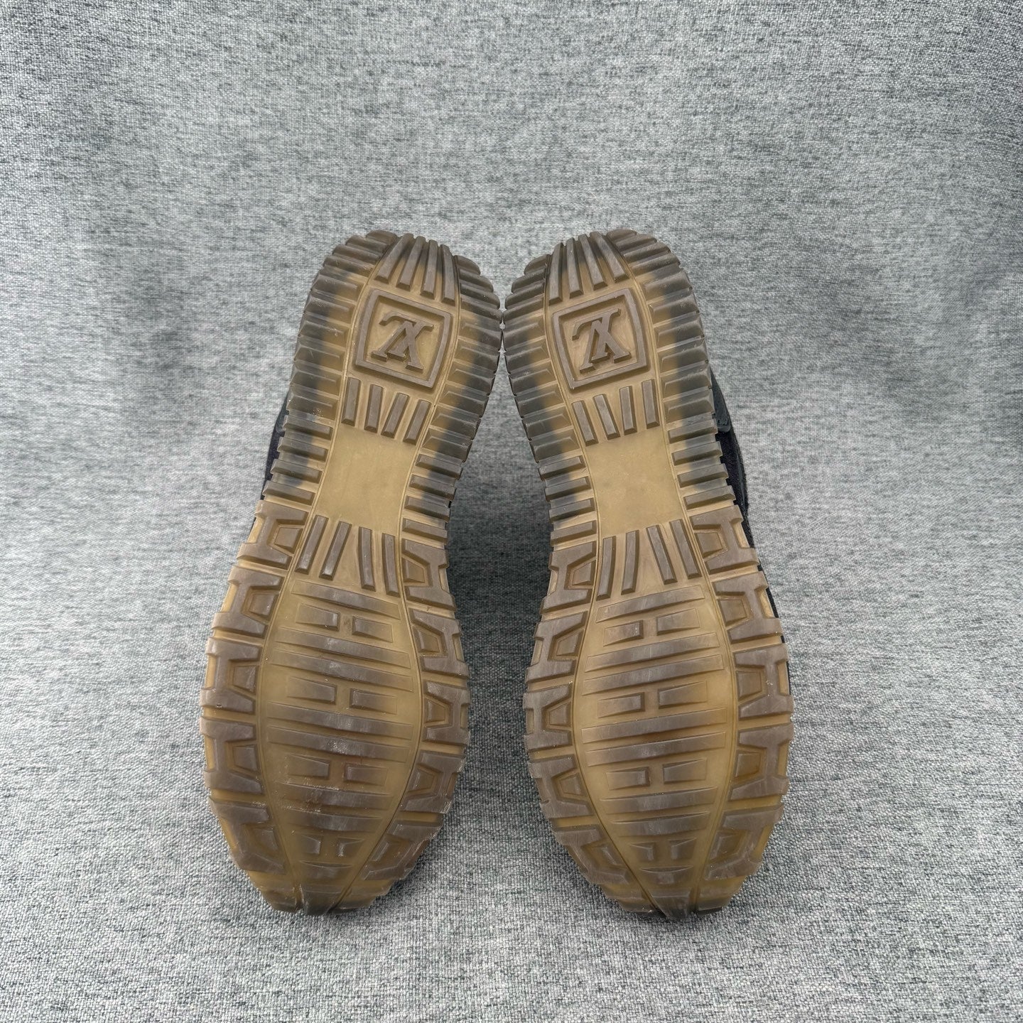 Louis Vuitton Athletic sneakers