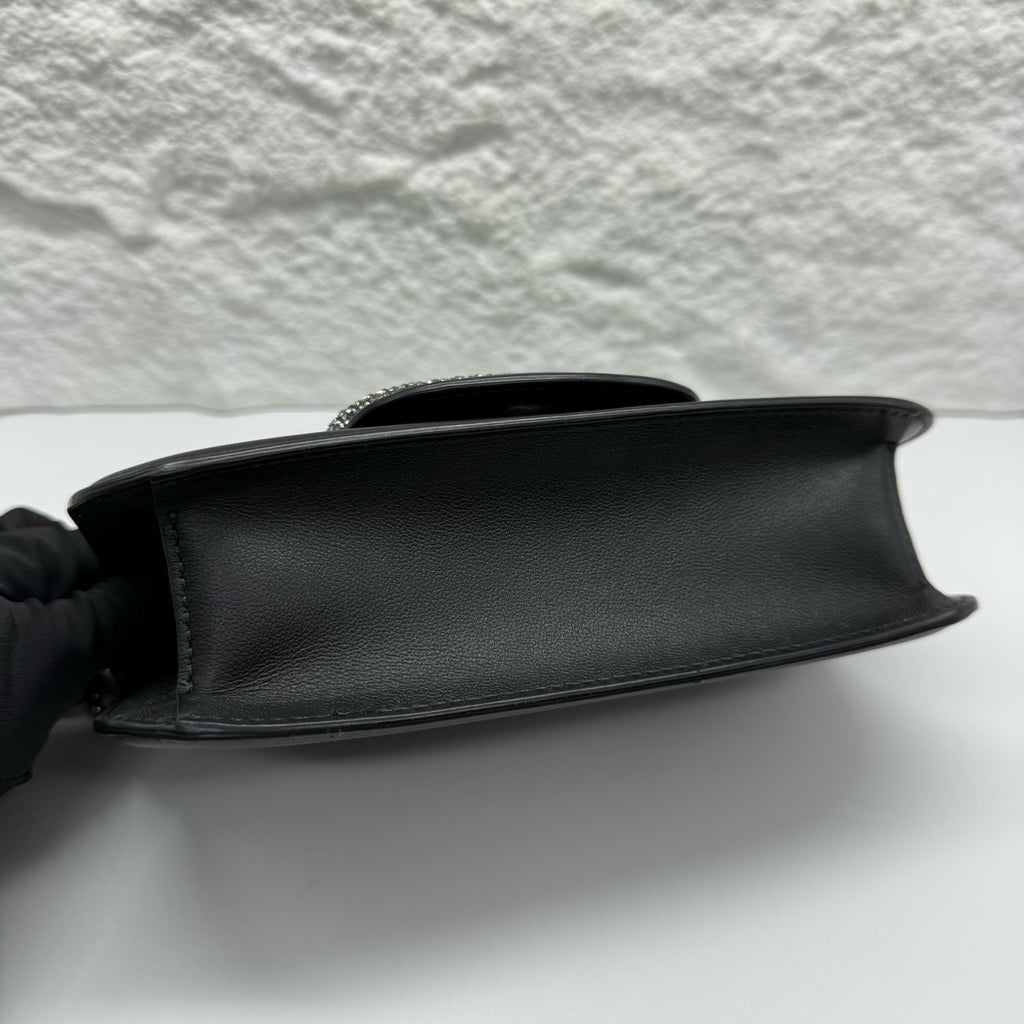 Valentino Black Crossbody 19 cm wide x 10.5 cm high x 5 cm deep WB0K53CWR_249