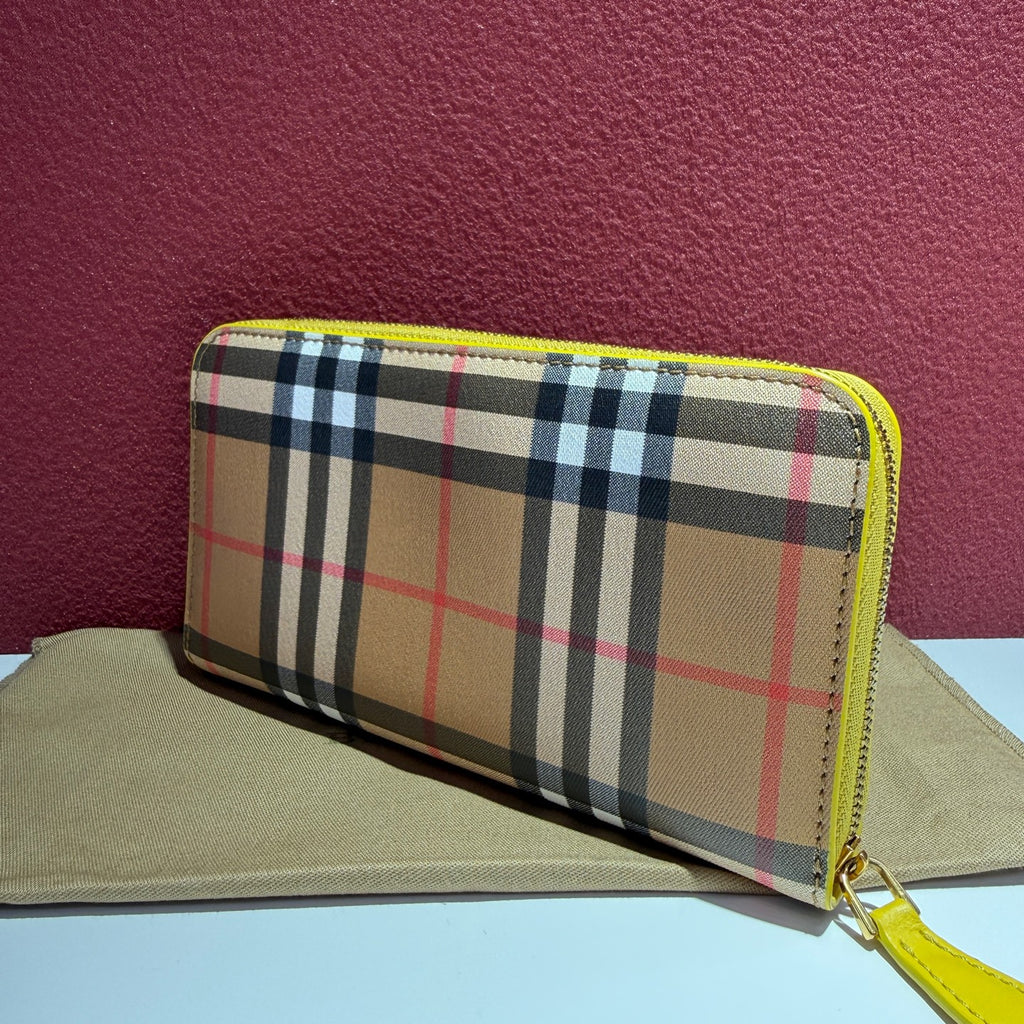Burberry Clutch