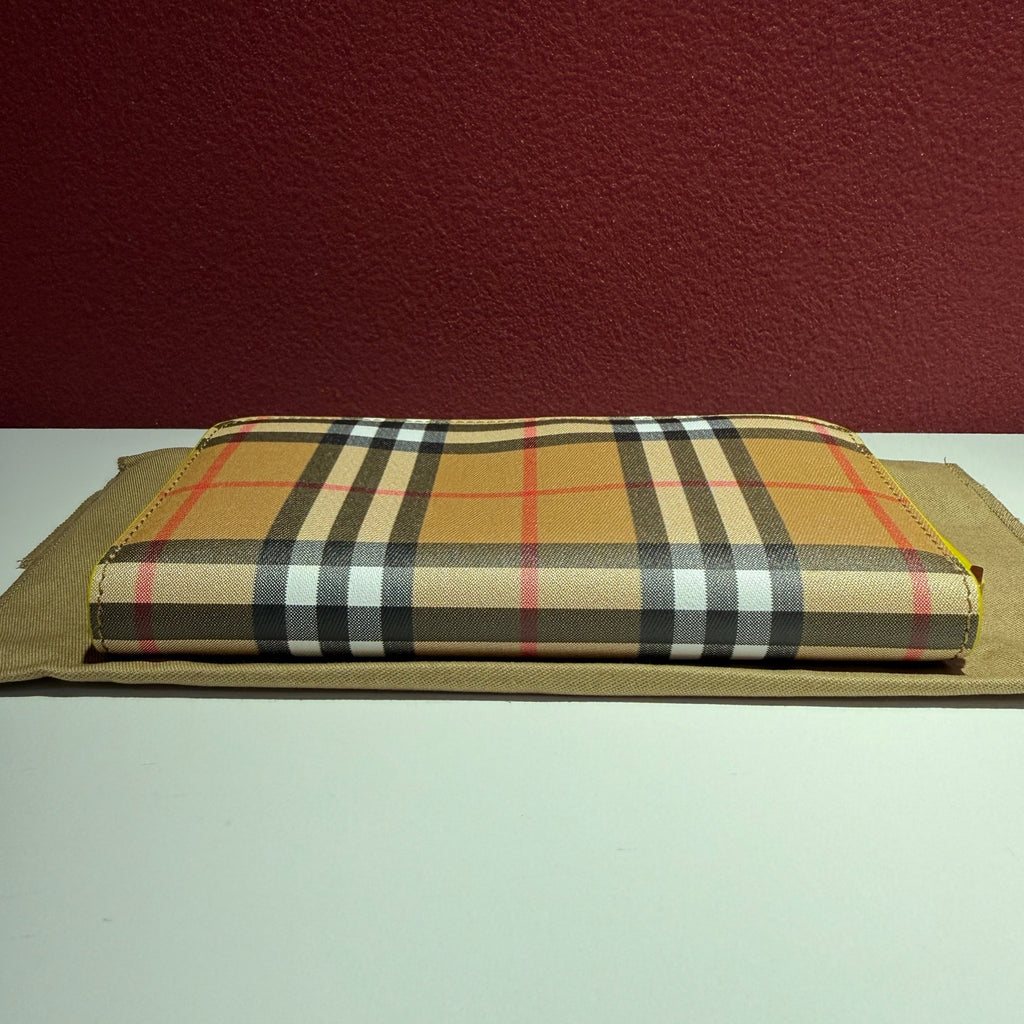 Burberry Clutch