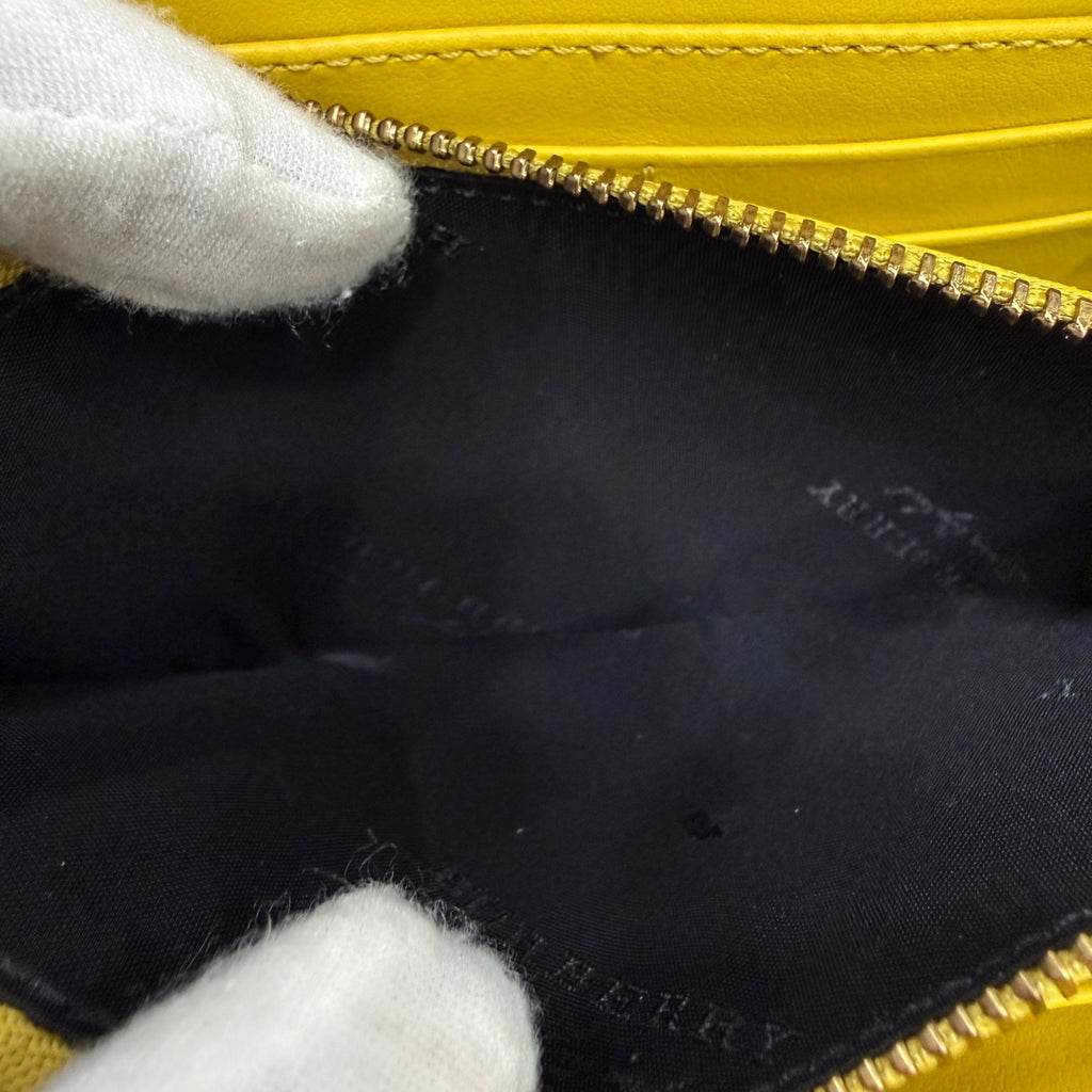 Burberry Clutch