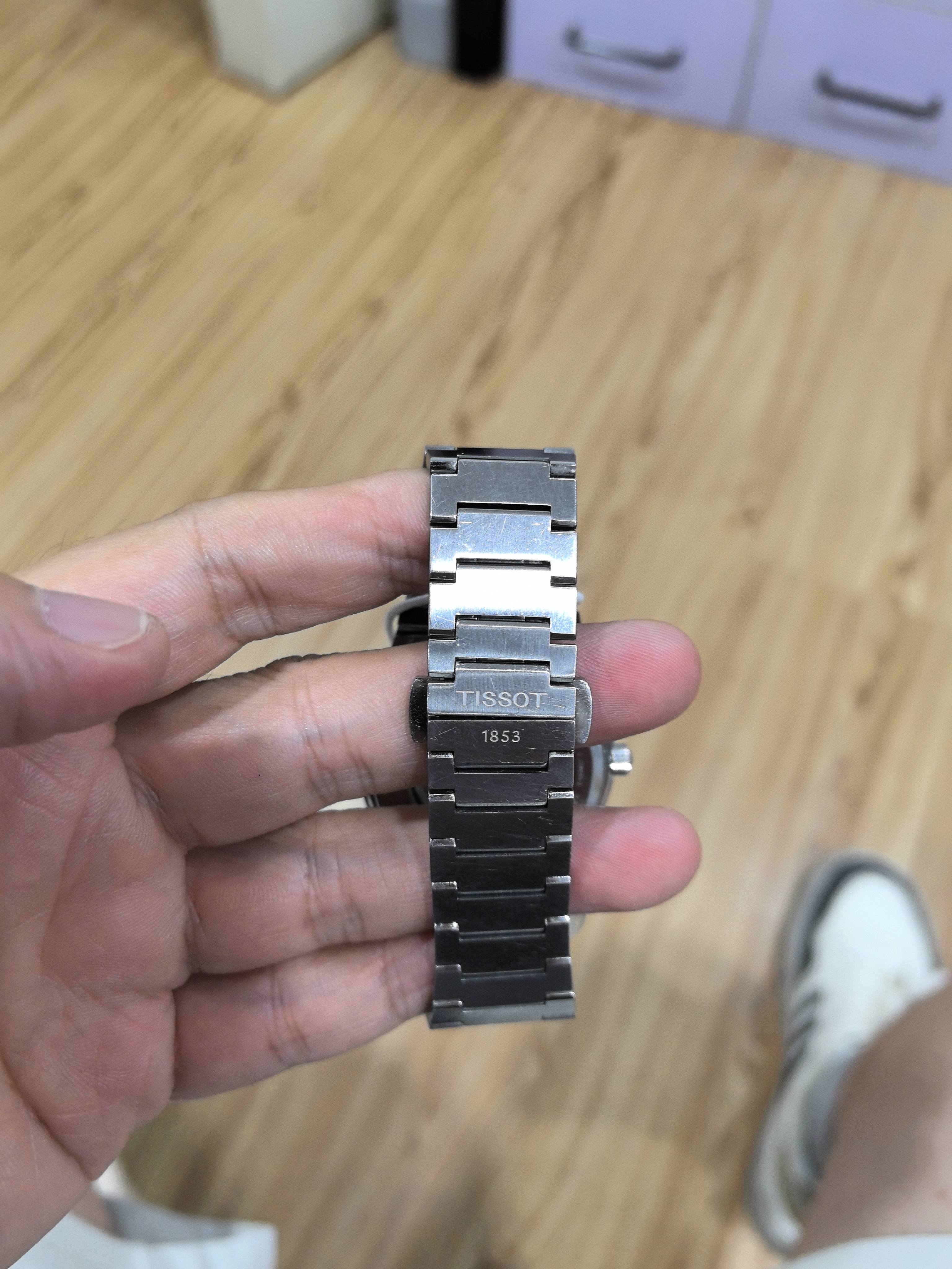 Tissot Classic Automatic (self-winding) watch 40 millimeters T137.407.11.041.00