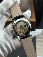 Jaeger LeCoultre Automatic (self-winding) watch