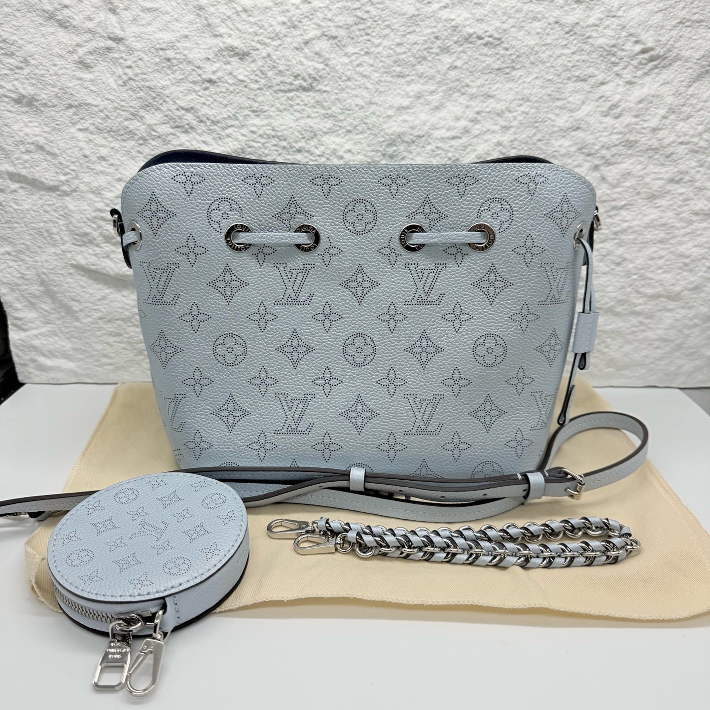 Louis Vuitton Bella Blue Bucket & Drawstring Bag 19 x 22 x 14 M21144
