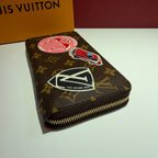 Louis Vuitton Clutch
