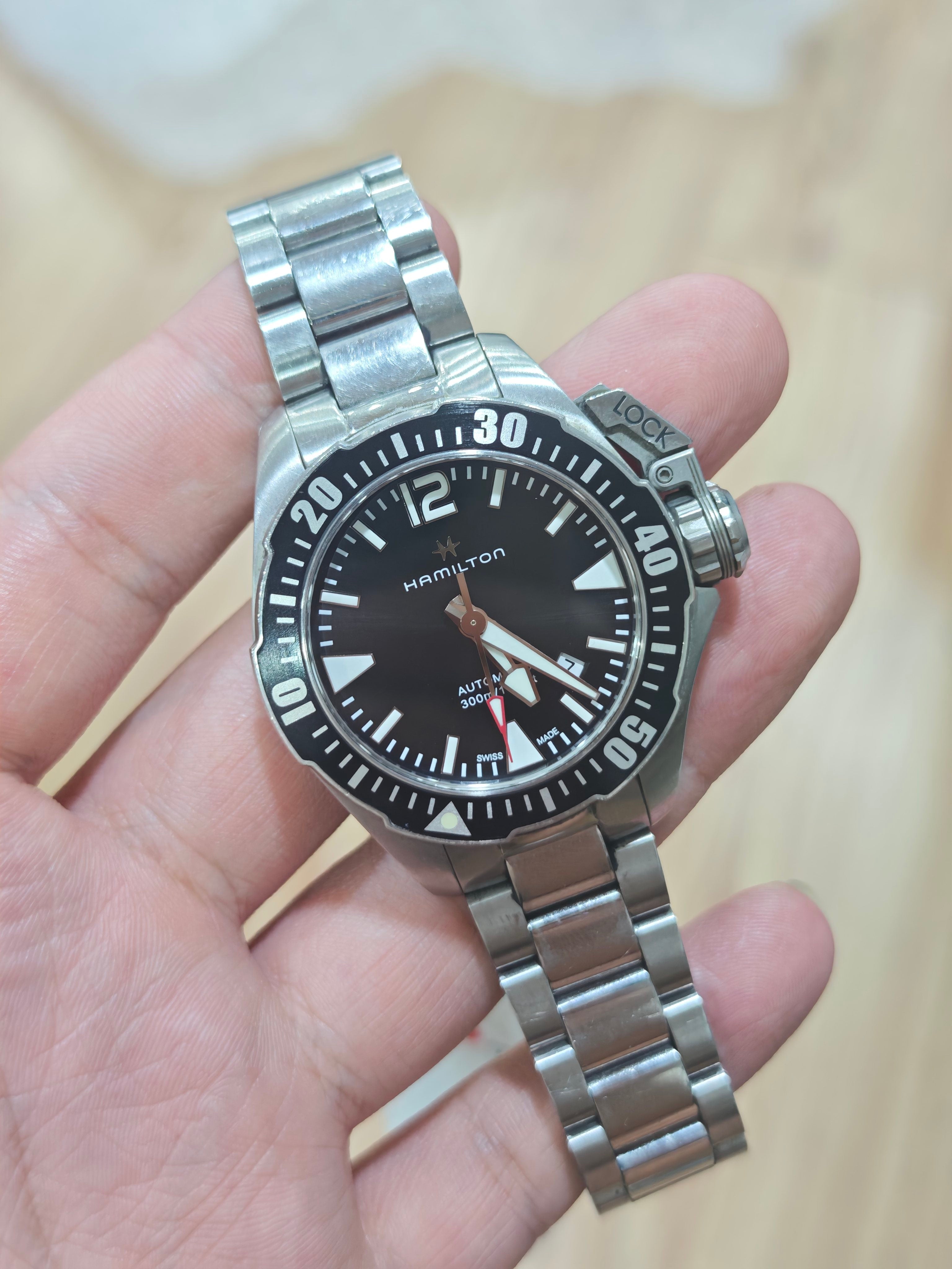 Hamilton Khaki Navy Automatic (self-winding) watch 42 millimeters H77605135