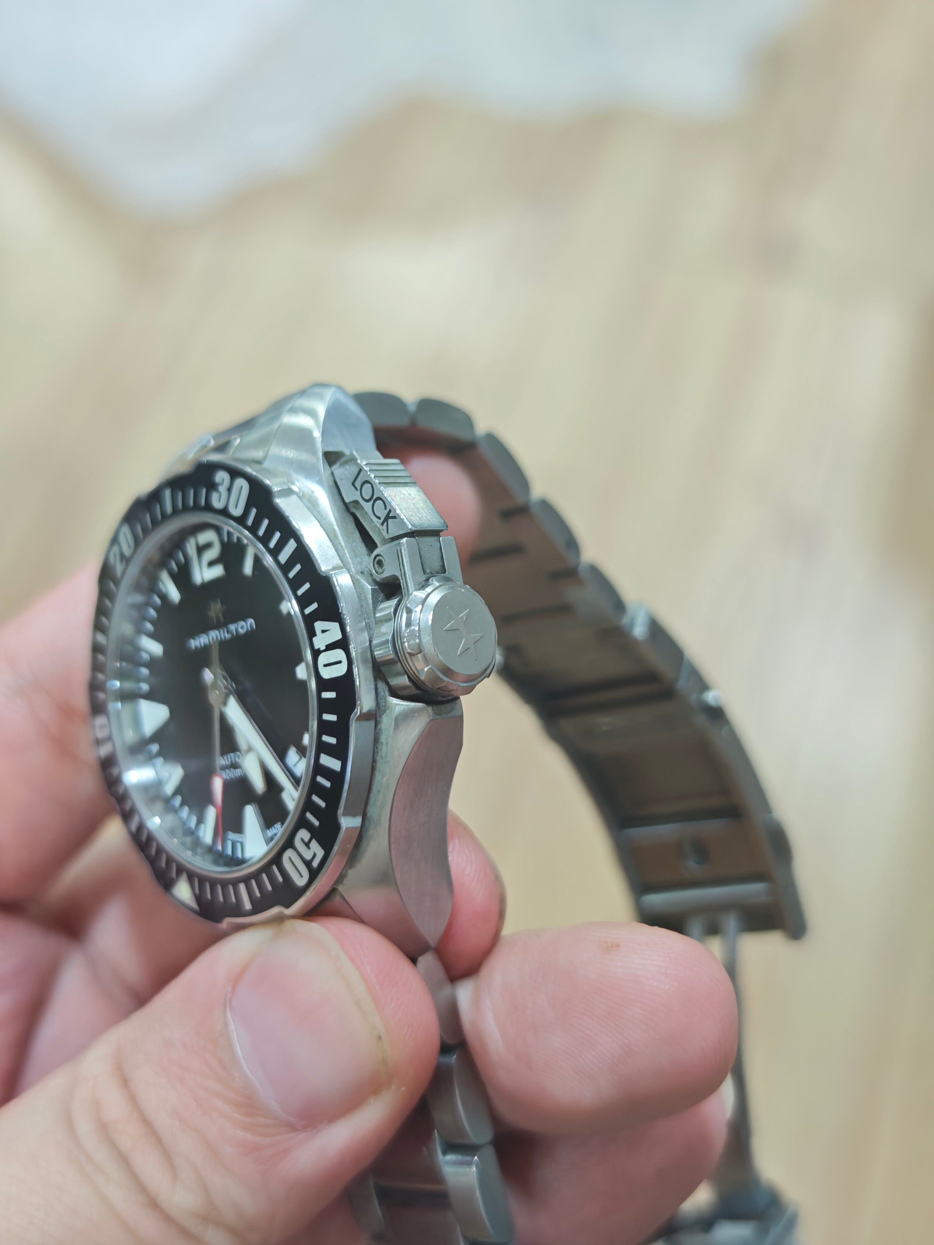 Hamilton Khaki Navy Automatic (self-winding) watch 42 millimeters H77605135