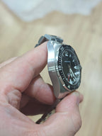Hamilton Khaki Navy Automatic (self-winding) watch 42 millimeters H77605135