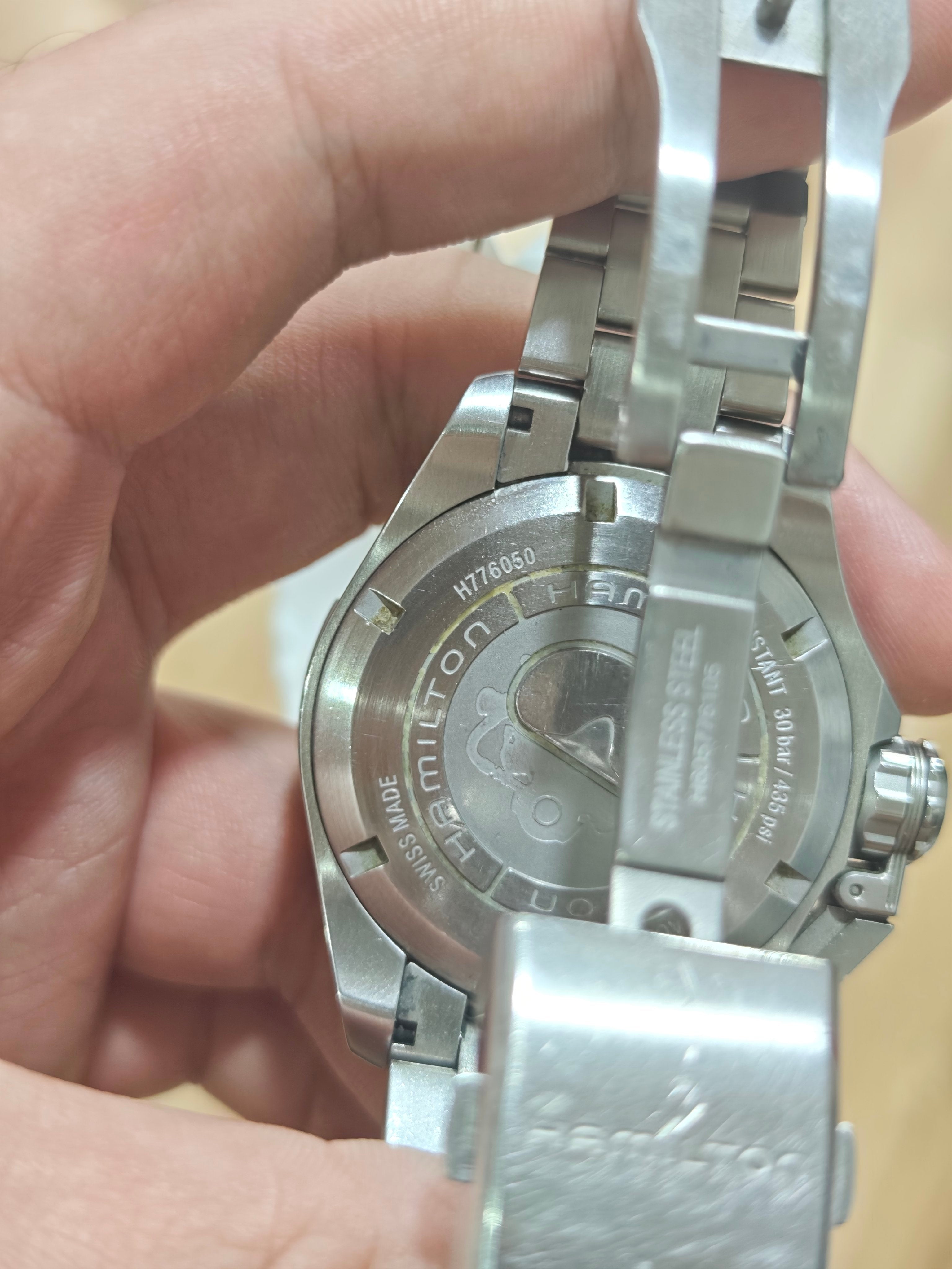 Hamilton Khaki Navy Automatic (self-winding) watch 42 millimeters H77605135