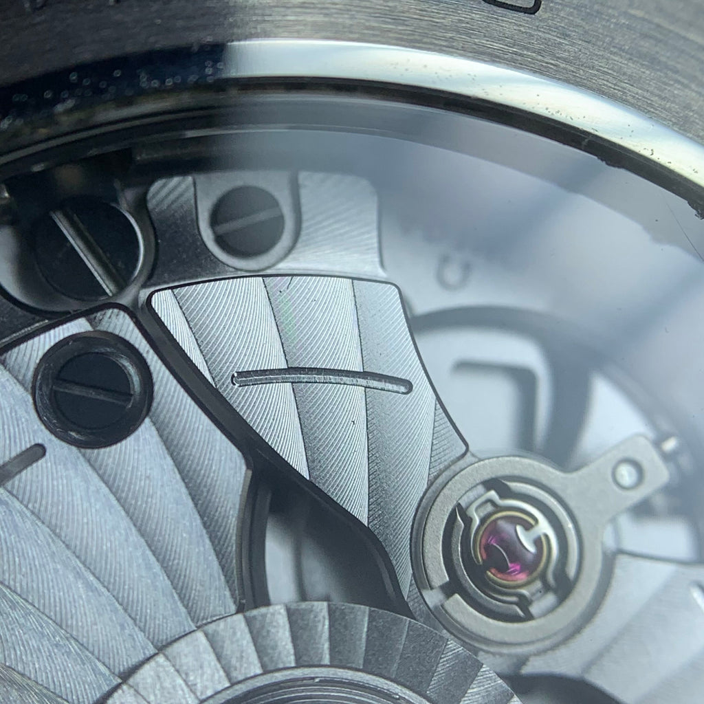 Omega Seahorse Series 42 210.22.42.20.01.001