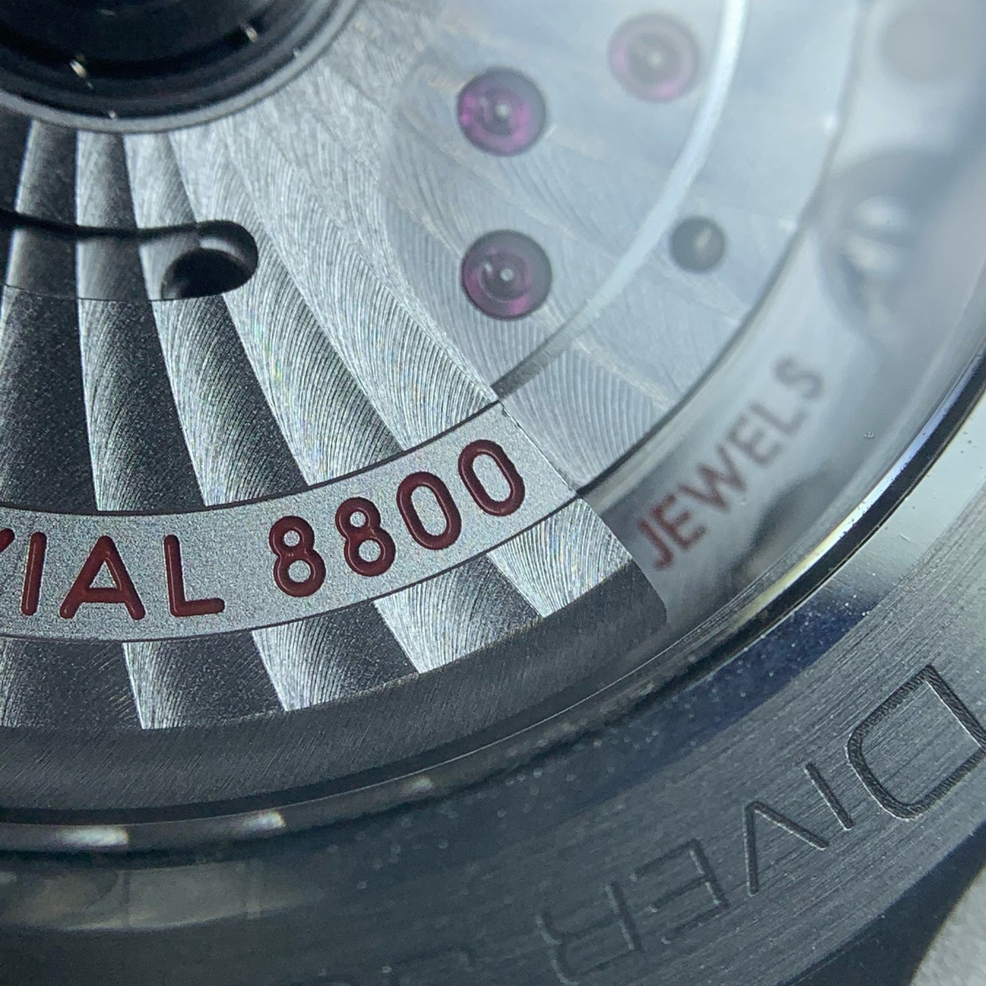 Omega Seahorse Series 42 210.22.42.20.01.001