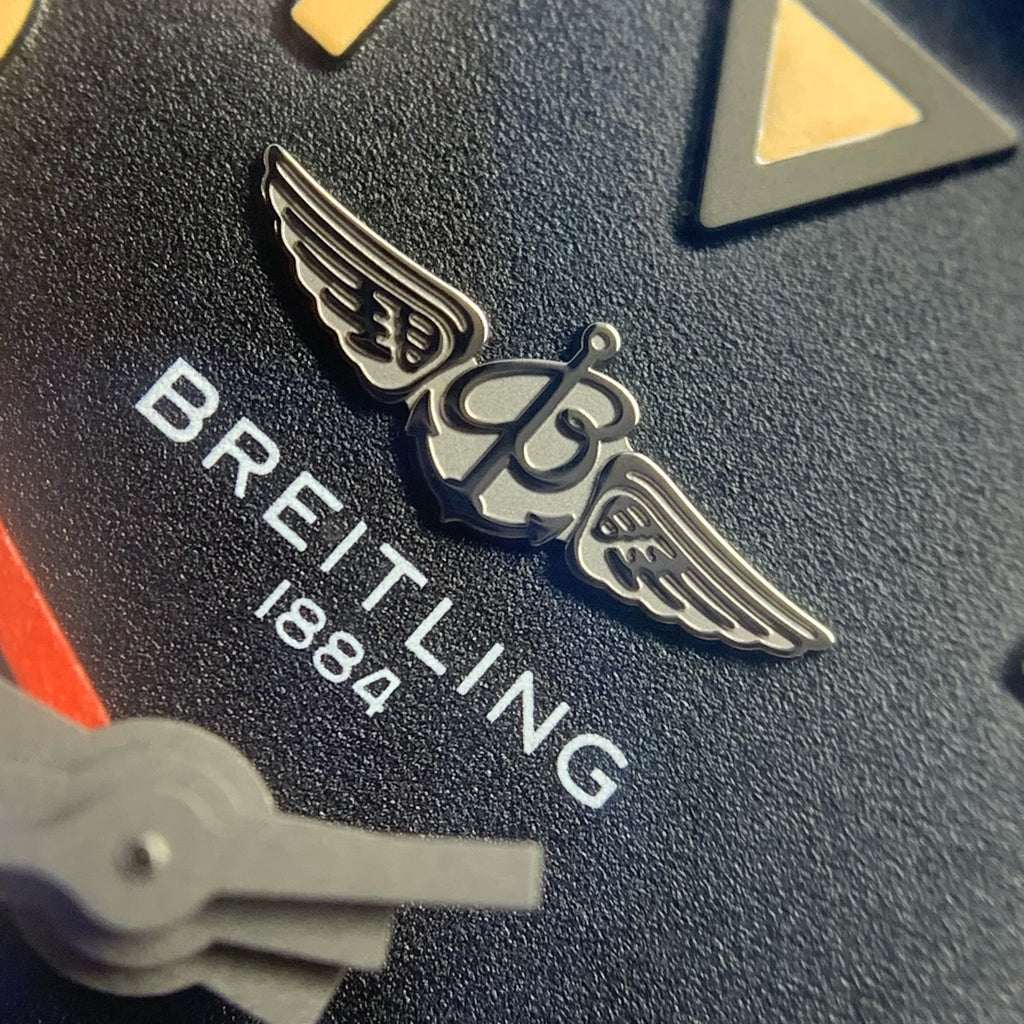 Breitling Avenger 45 millimeters V32395101B1X3