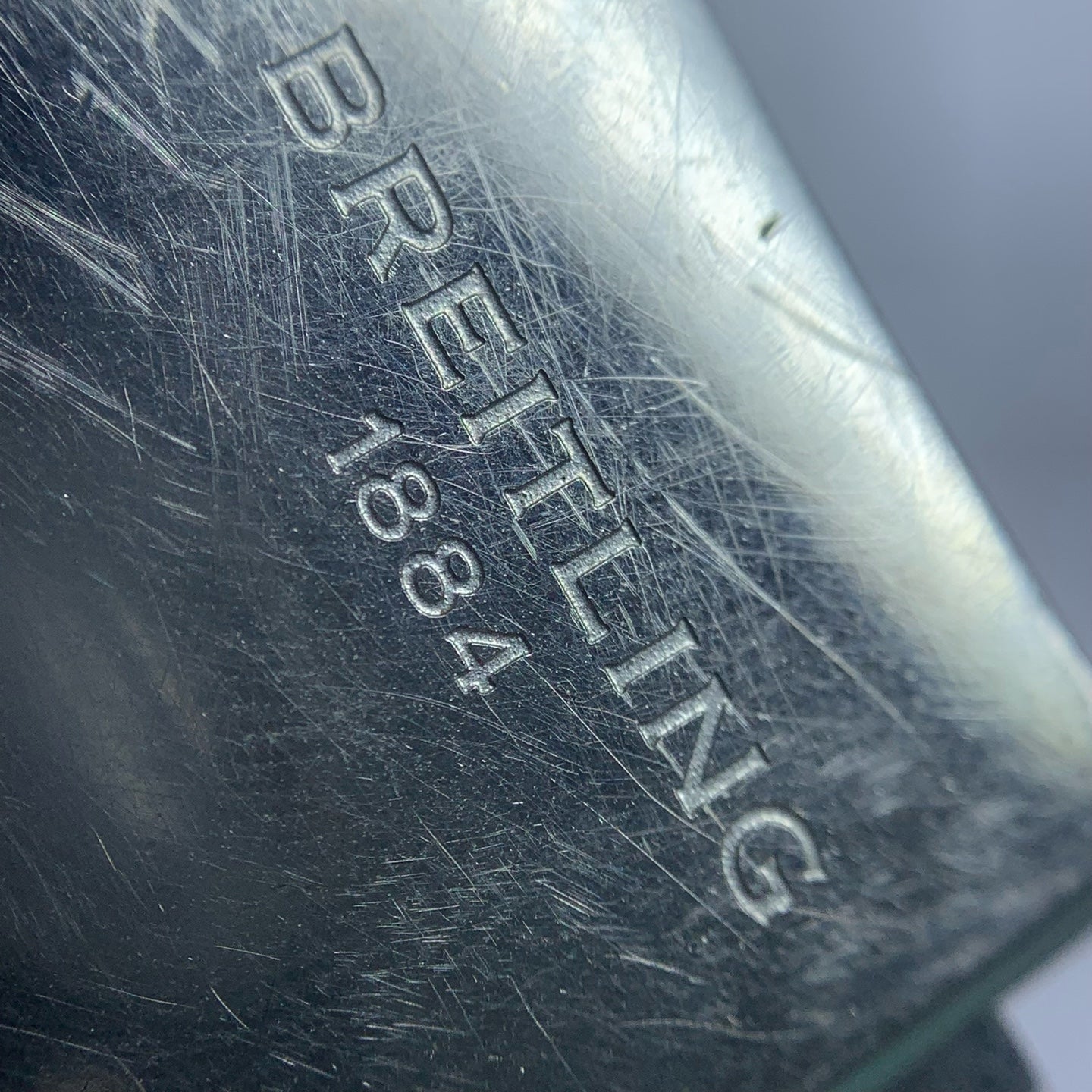 Breitling Avenger 45 millimeters V32395101B1X3