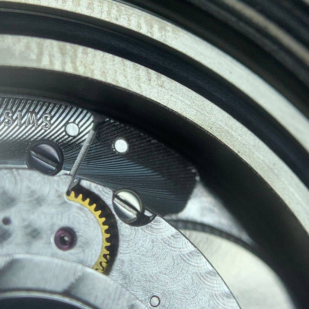 Breitling Avenger 45 millimeters V32395101B1X3