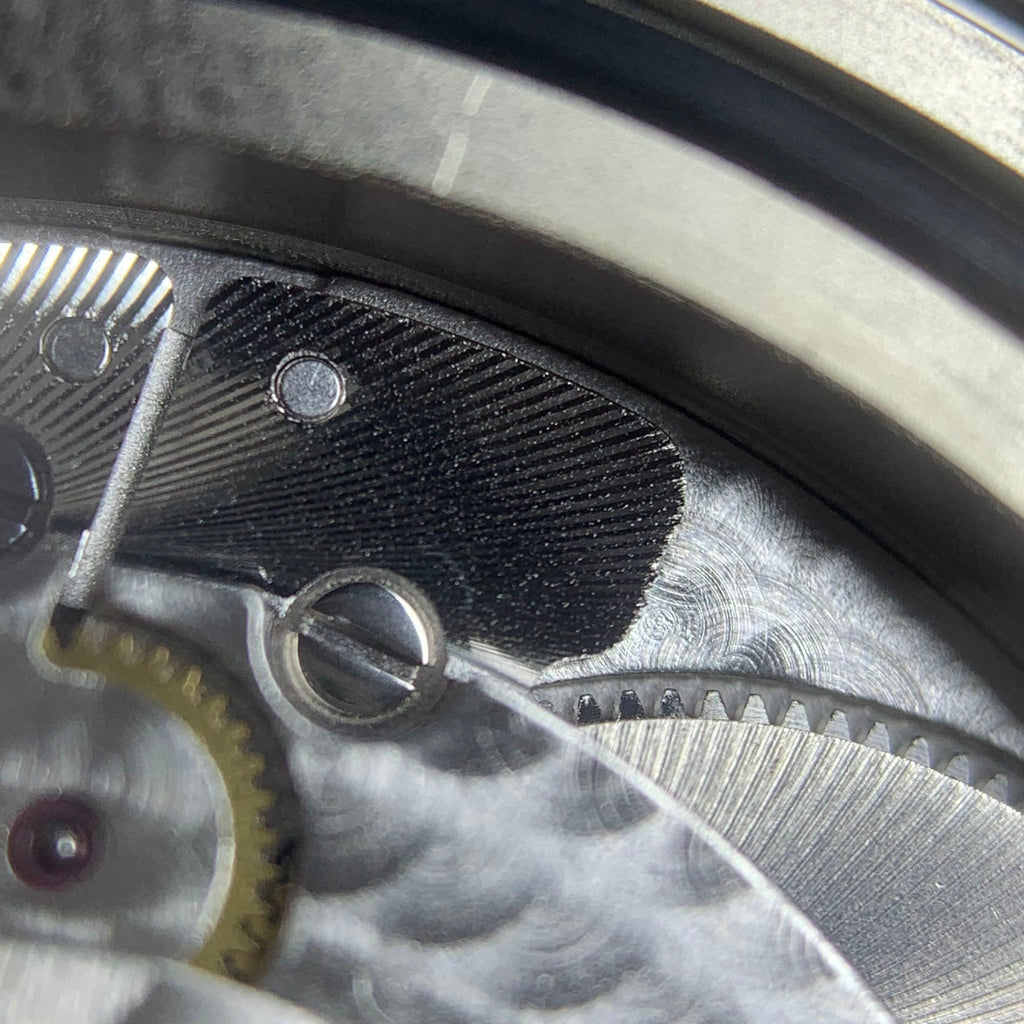 Breitling Avenger 45 millimeters V32395101B1X3