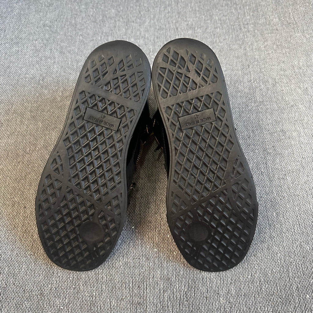 jz Black Skate shoes