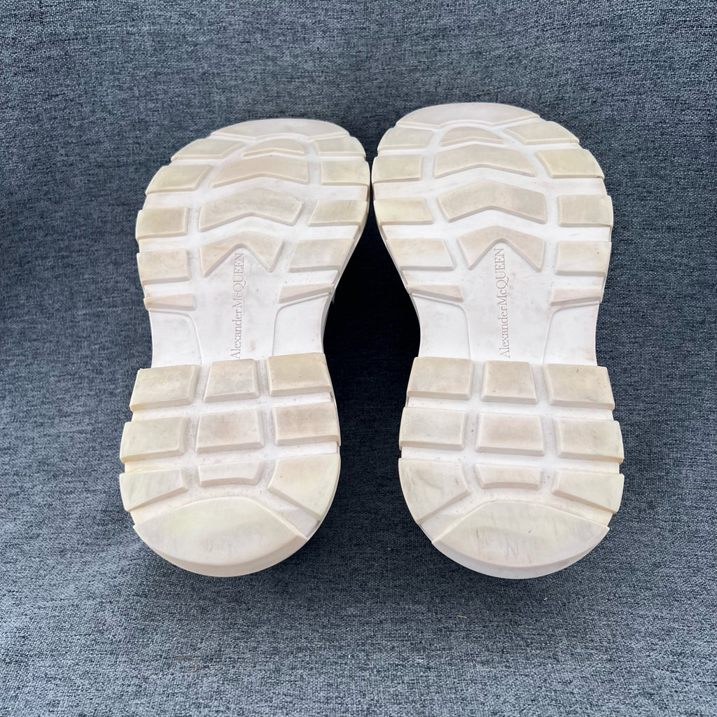 Alexander McQueen Canvas Lifestyle sneakers