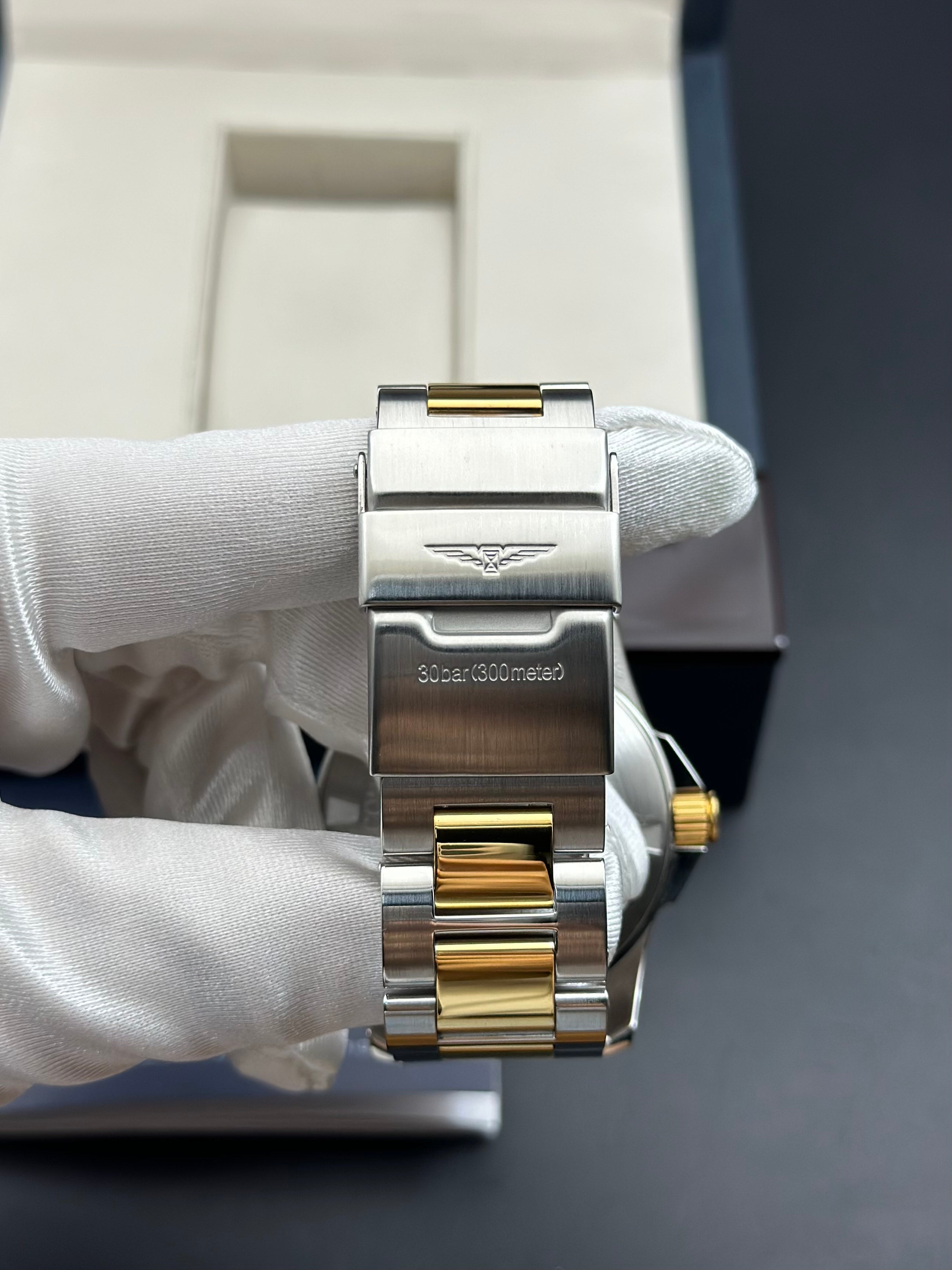 Longines Automatic (self-winding) watch
