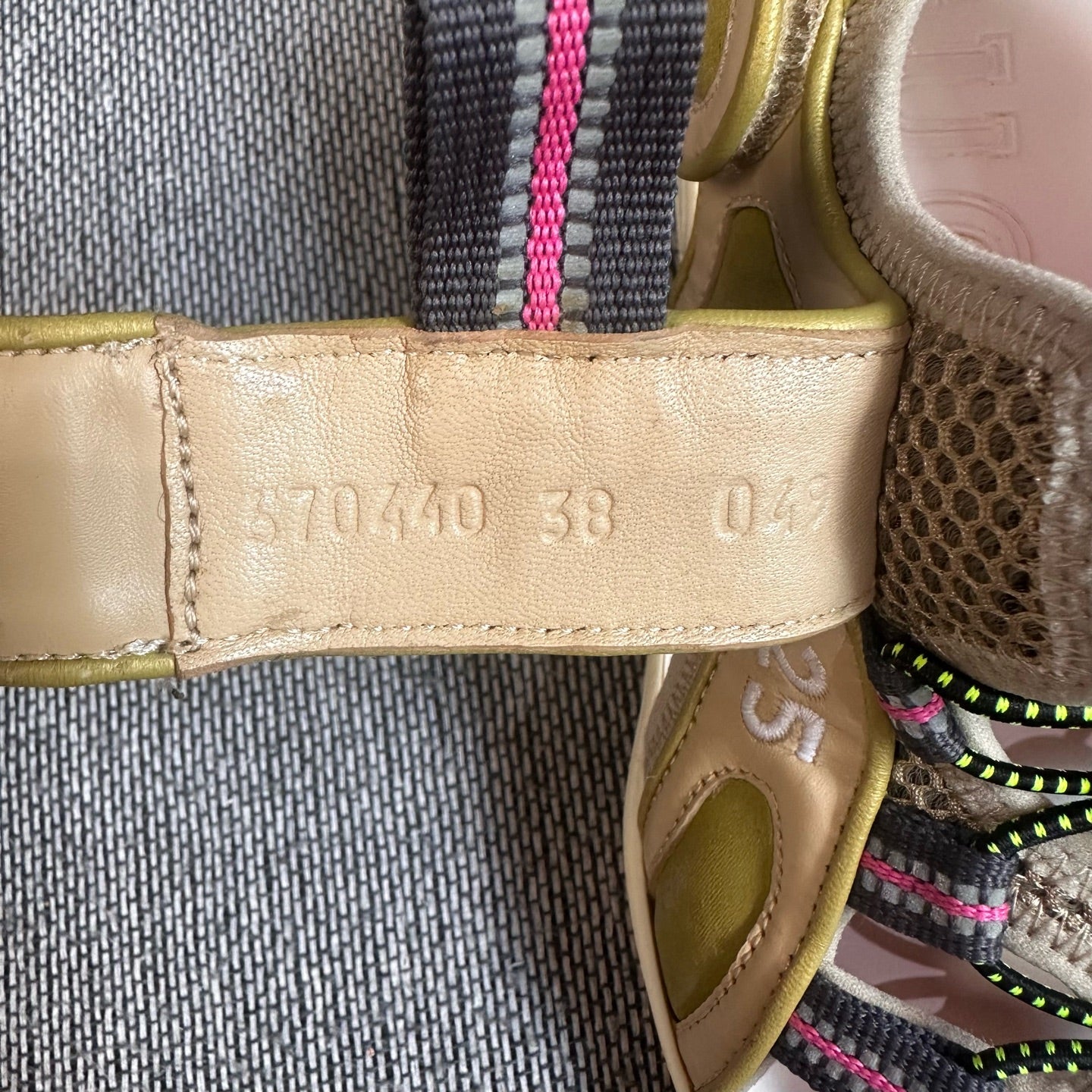 Gucci Beige