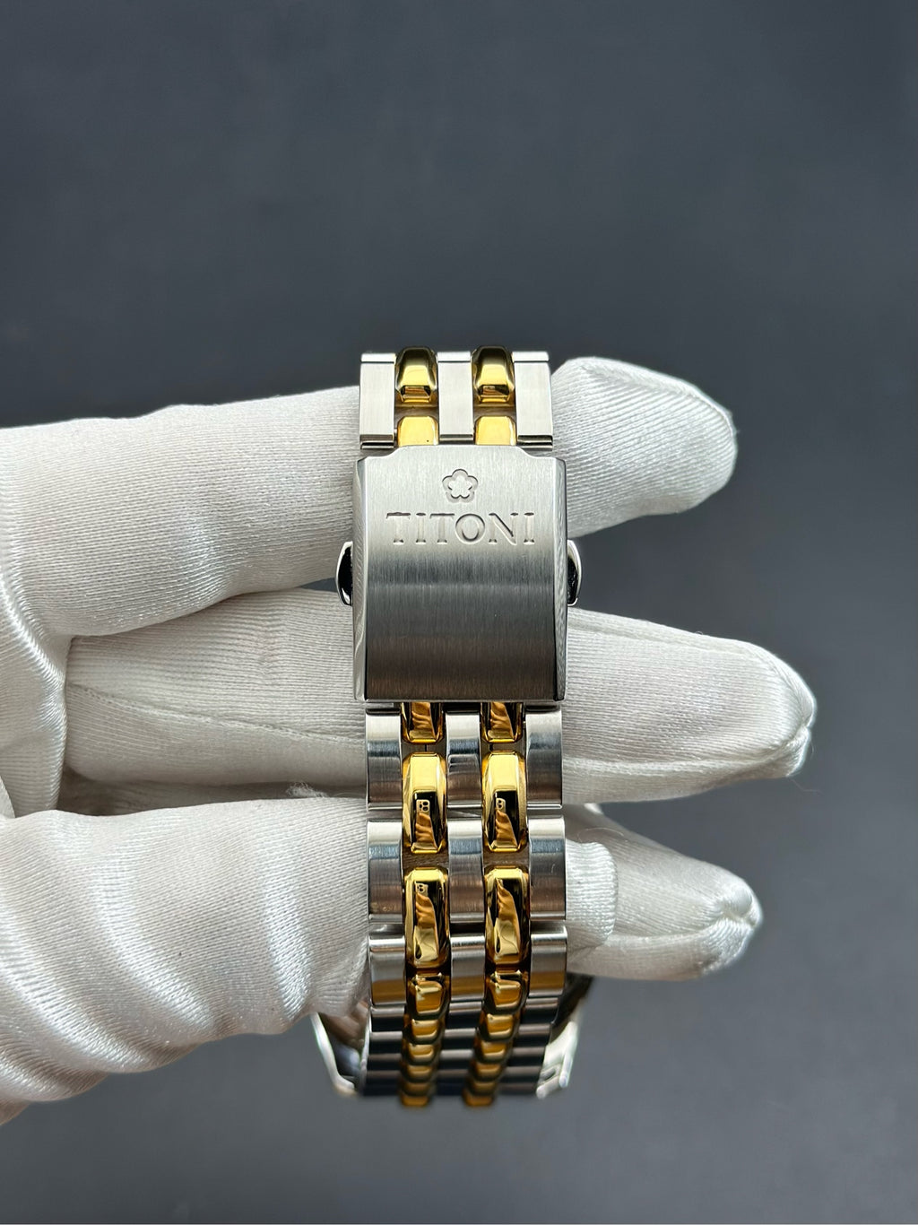 梅花 Automatic (self-winding) watch