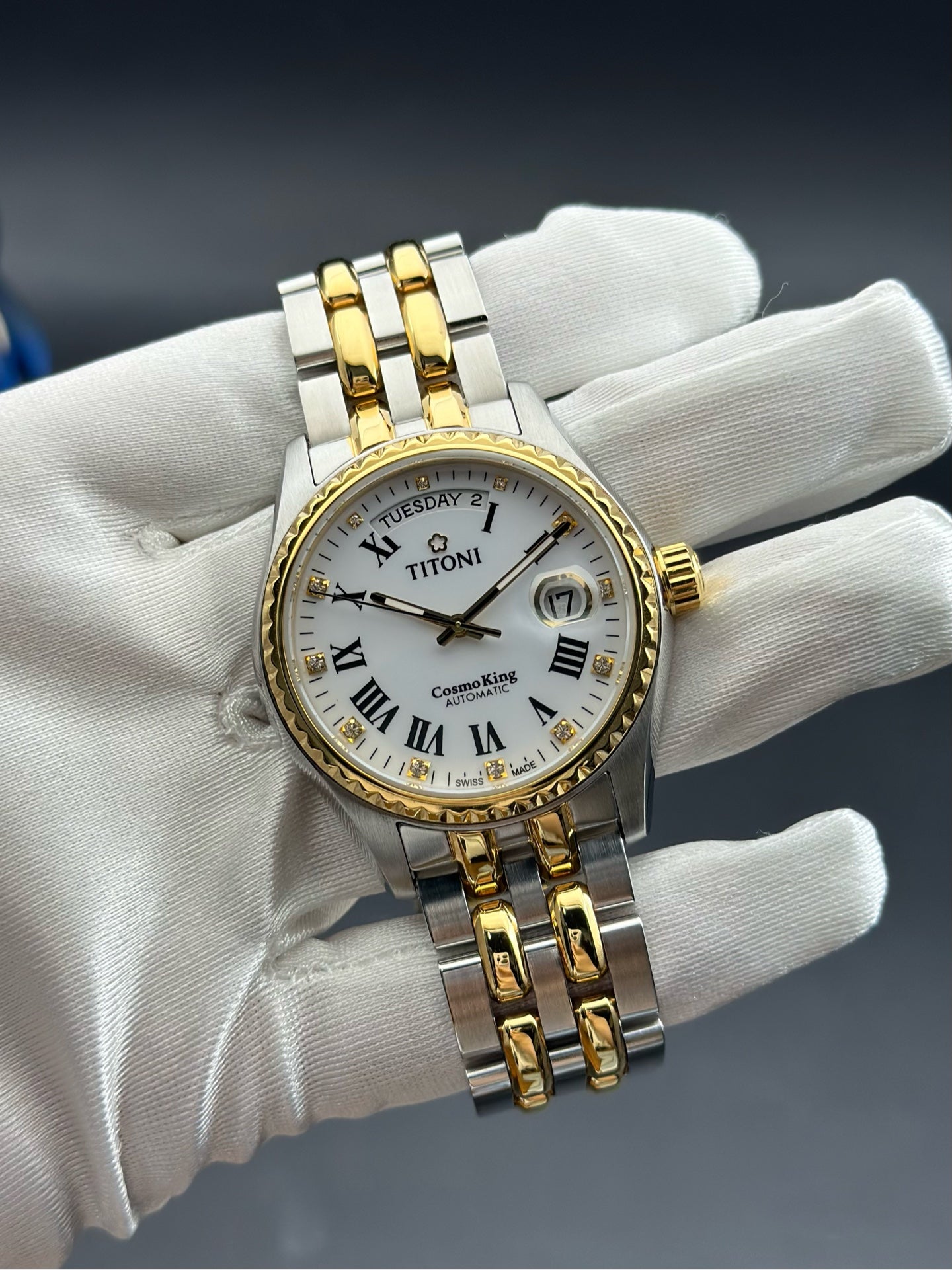 梅花 Automatic (self-winding) watch