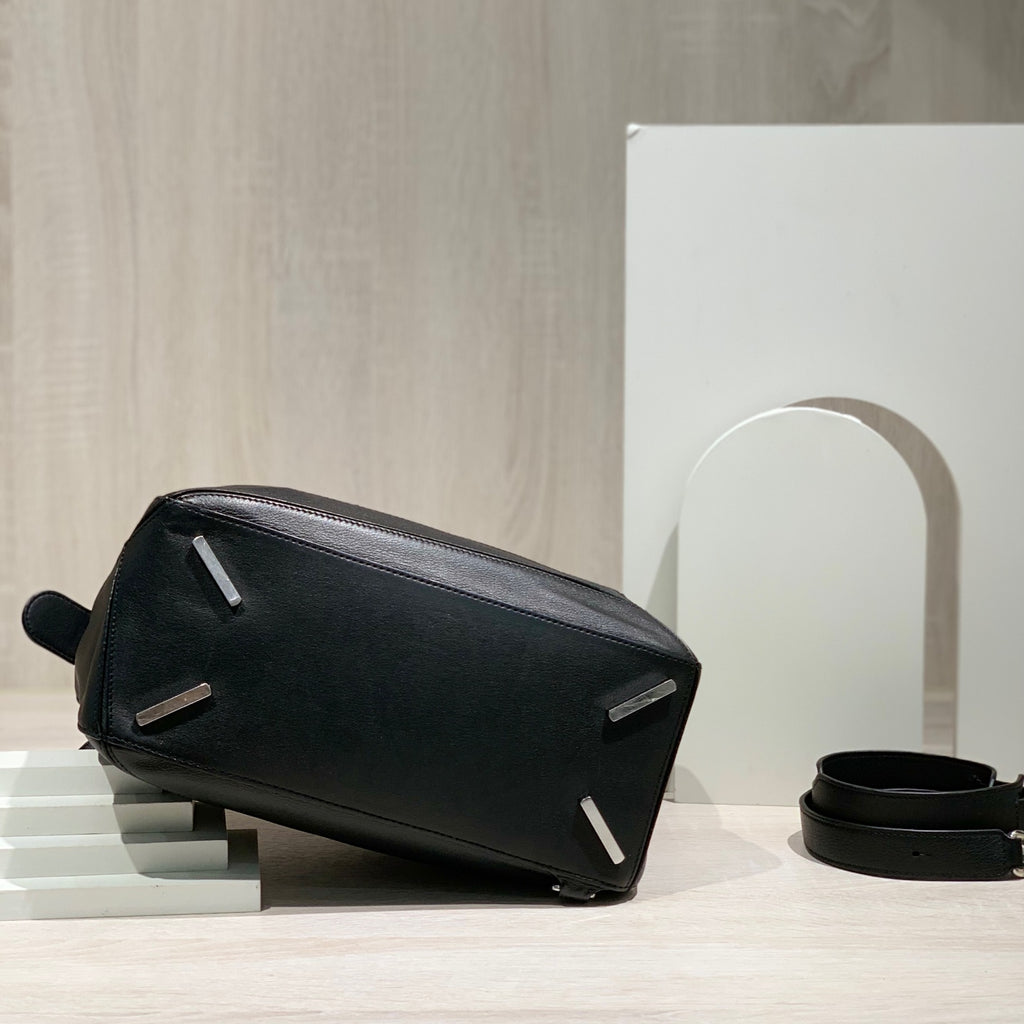 Loewe Handbag Black Crossbody 290mm*190mm*120mm 322.30.S20-1100