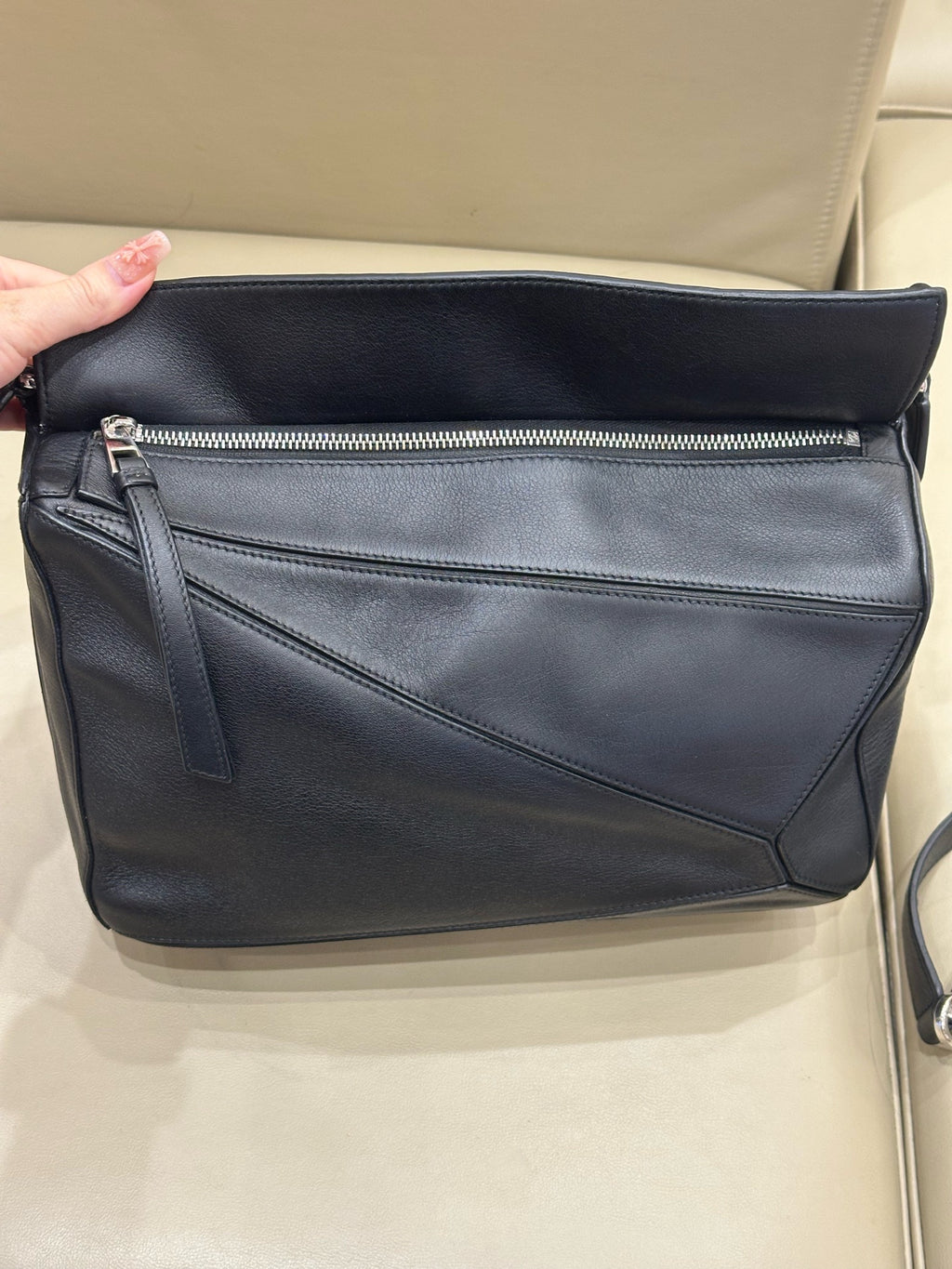 Loewe Handbag Black Crossbody 290mm*190mm*120mm 322.30.S20-1100
