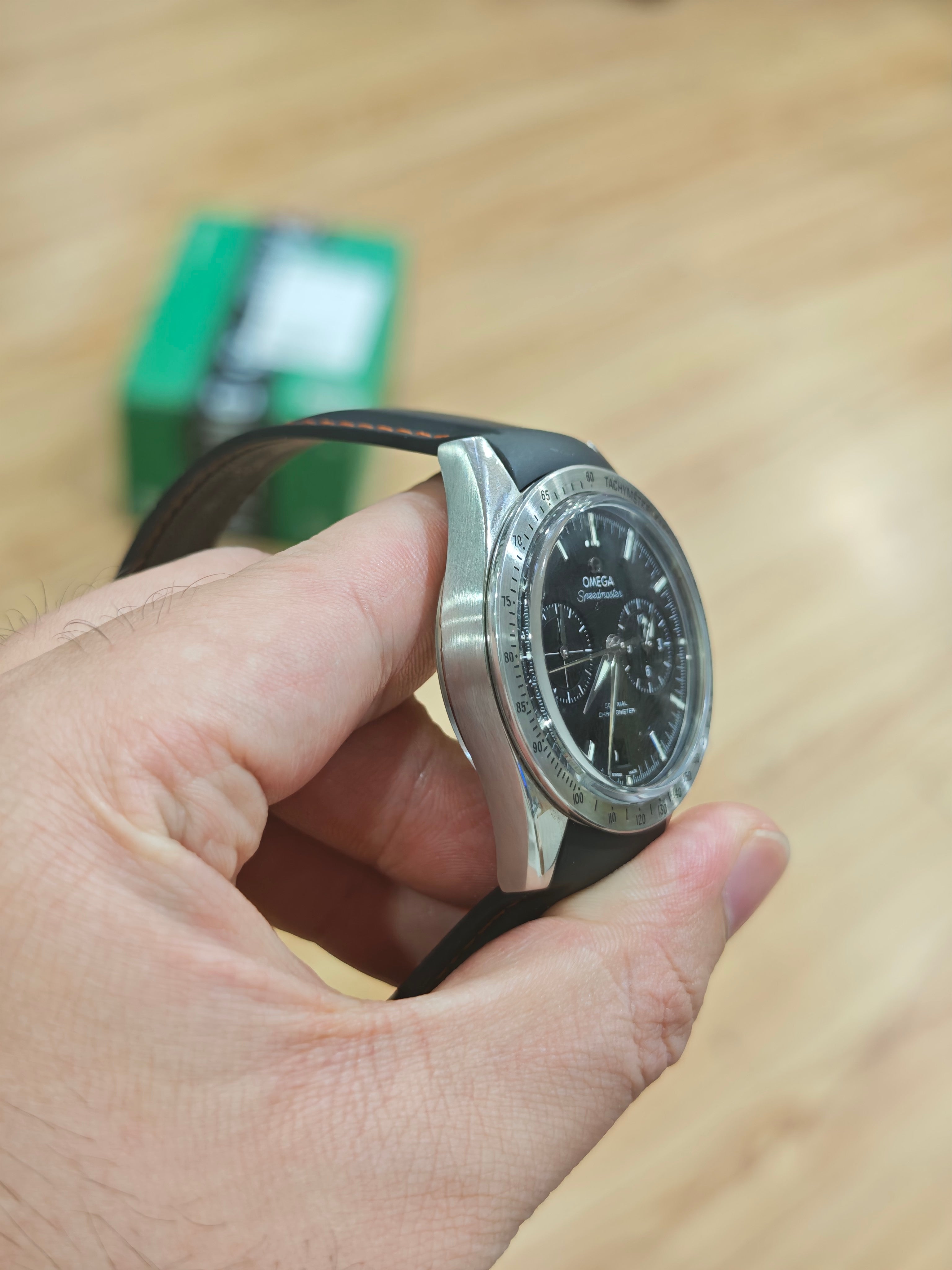 Omega Professional Series 41.5 331.12.42.51.01.001