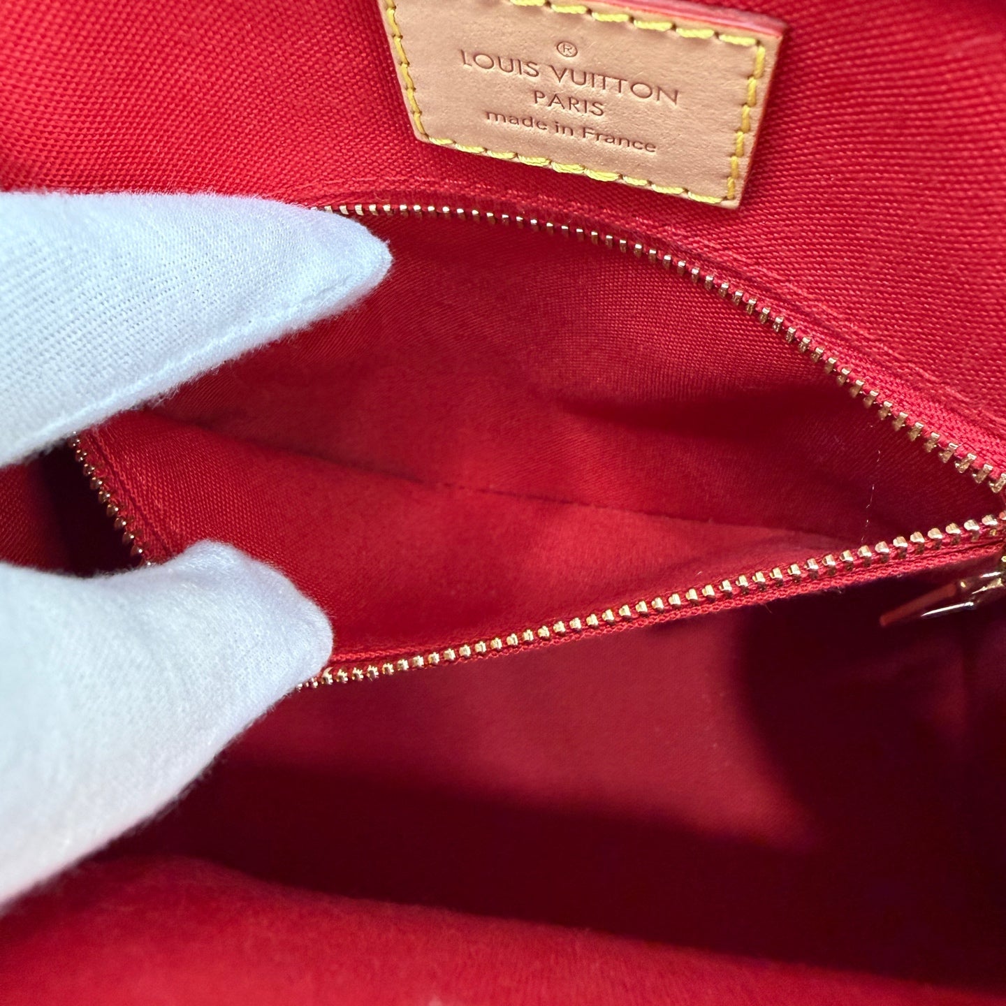 Louis Vuitton Sac Plat Bb Tote 21.5 x 22 x 9 M46265