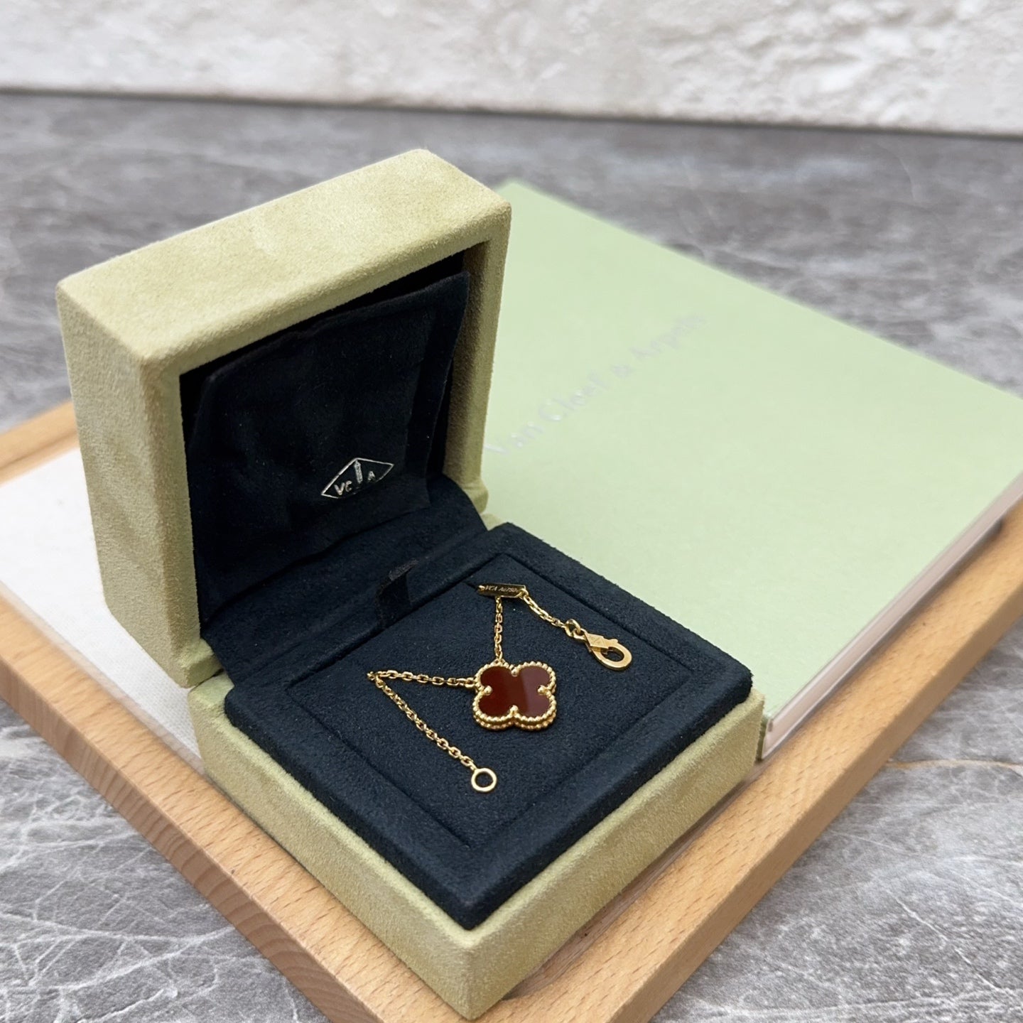 Van Cleef & Arpels Rose gold Necklace
