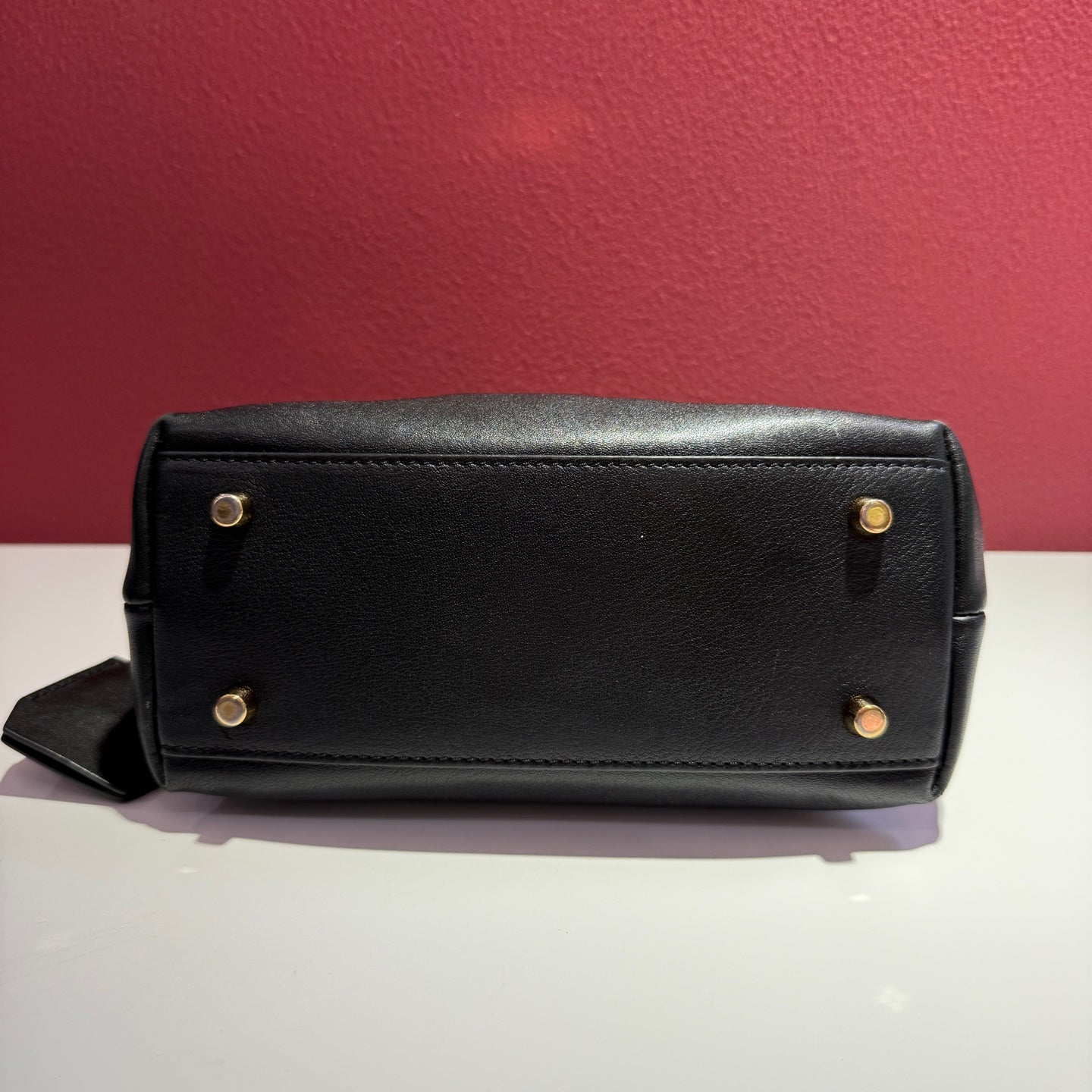 Versace VersaceTag Crescent Bag Black 23 x 16 x 11 1018302-1A13171_1B00V