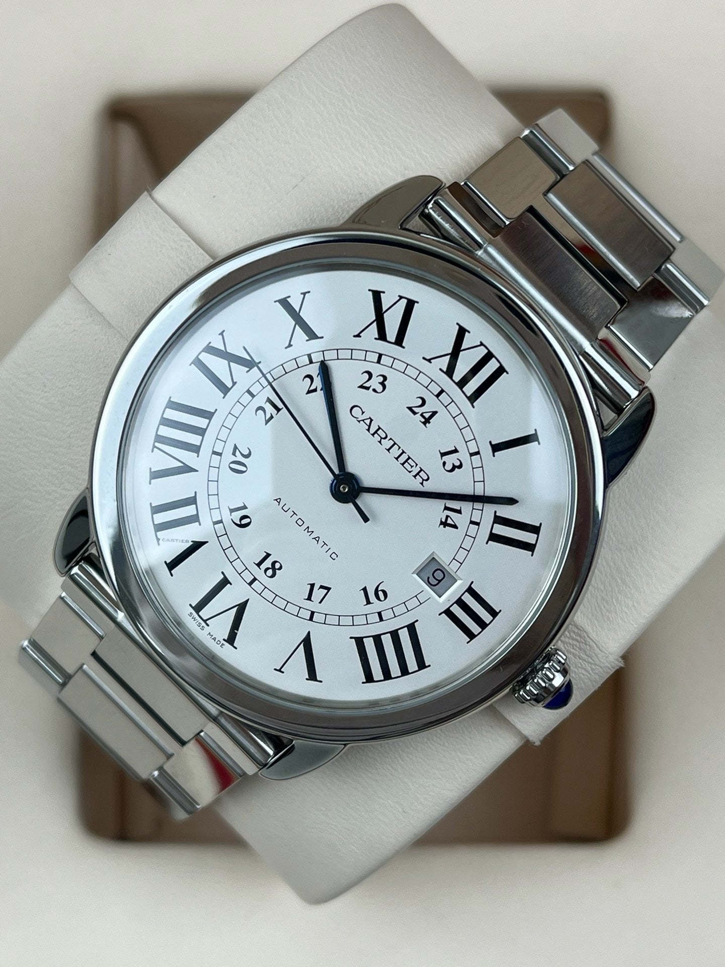 Cartier RONDE DE CARTIER White Automatic (self-winding) watch 42 millimeters W6701011