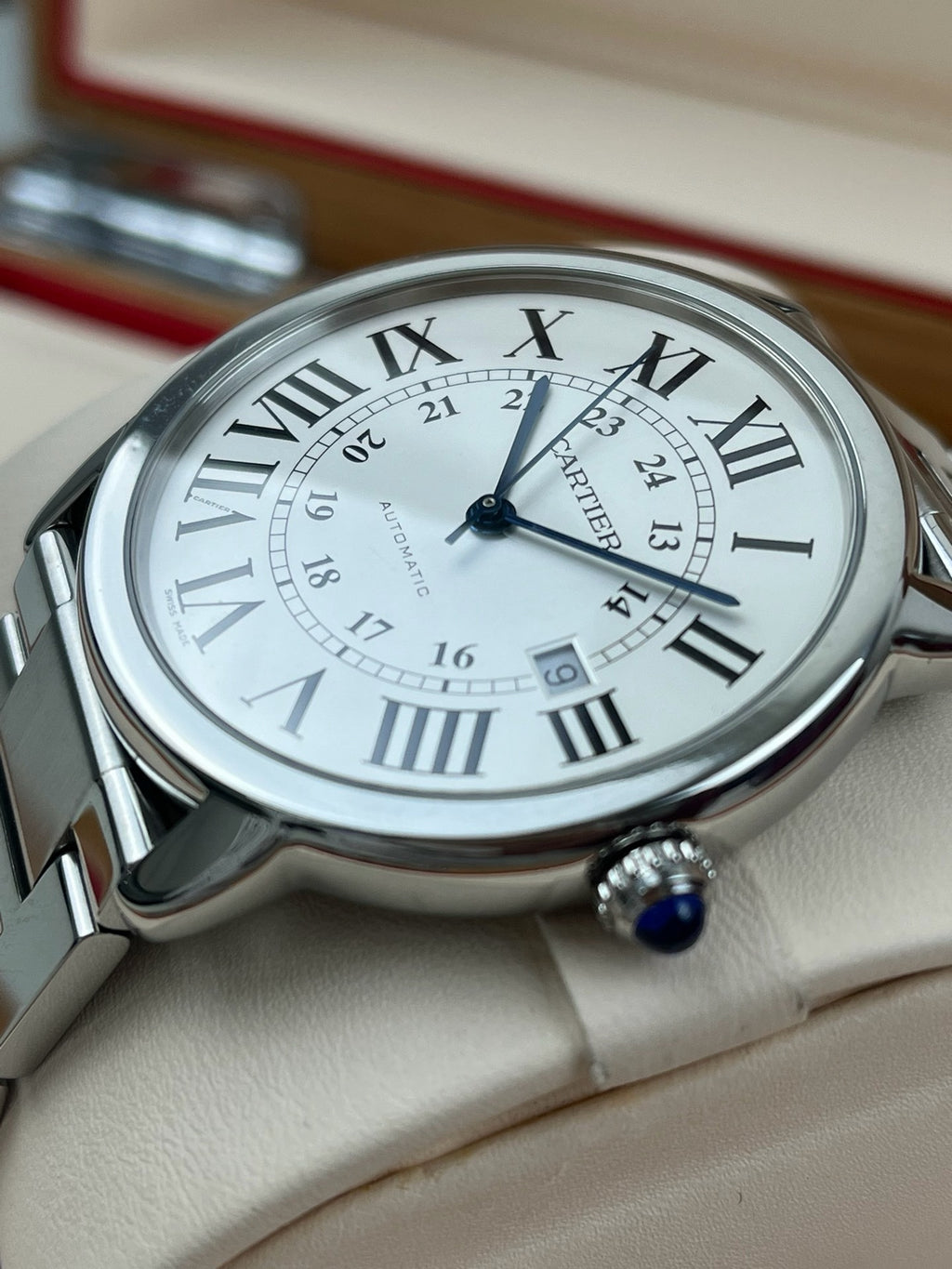 Cartier RONDE DE CARTIER White Automatic (self-winding) watch 42 millimeters W6701011