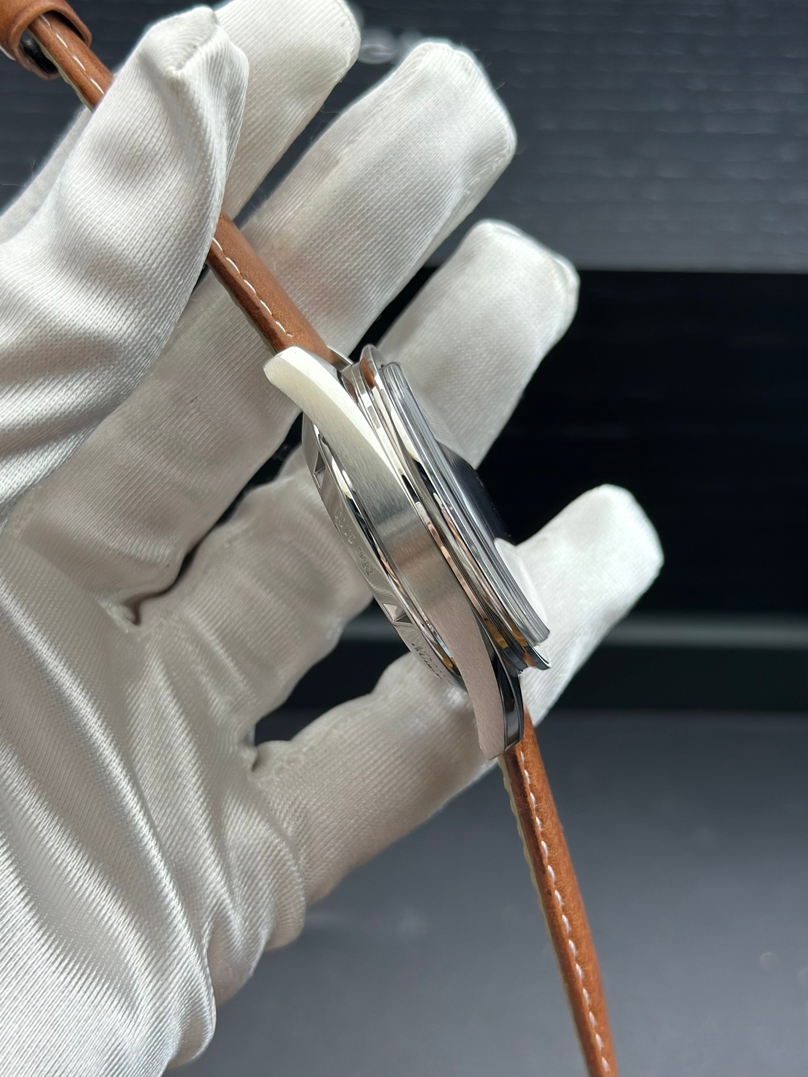 Omega Manual-wind watch
