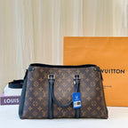 Louis Vuitton Crossbody M44817