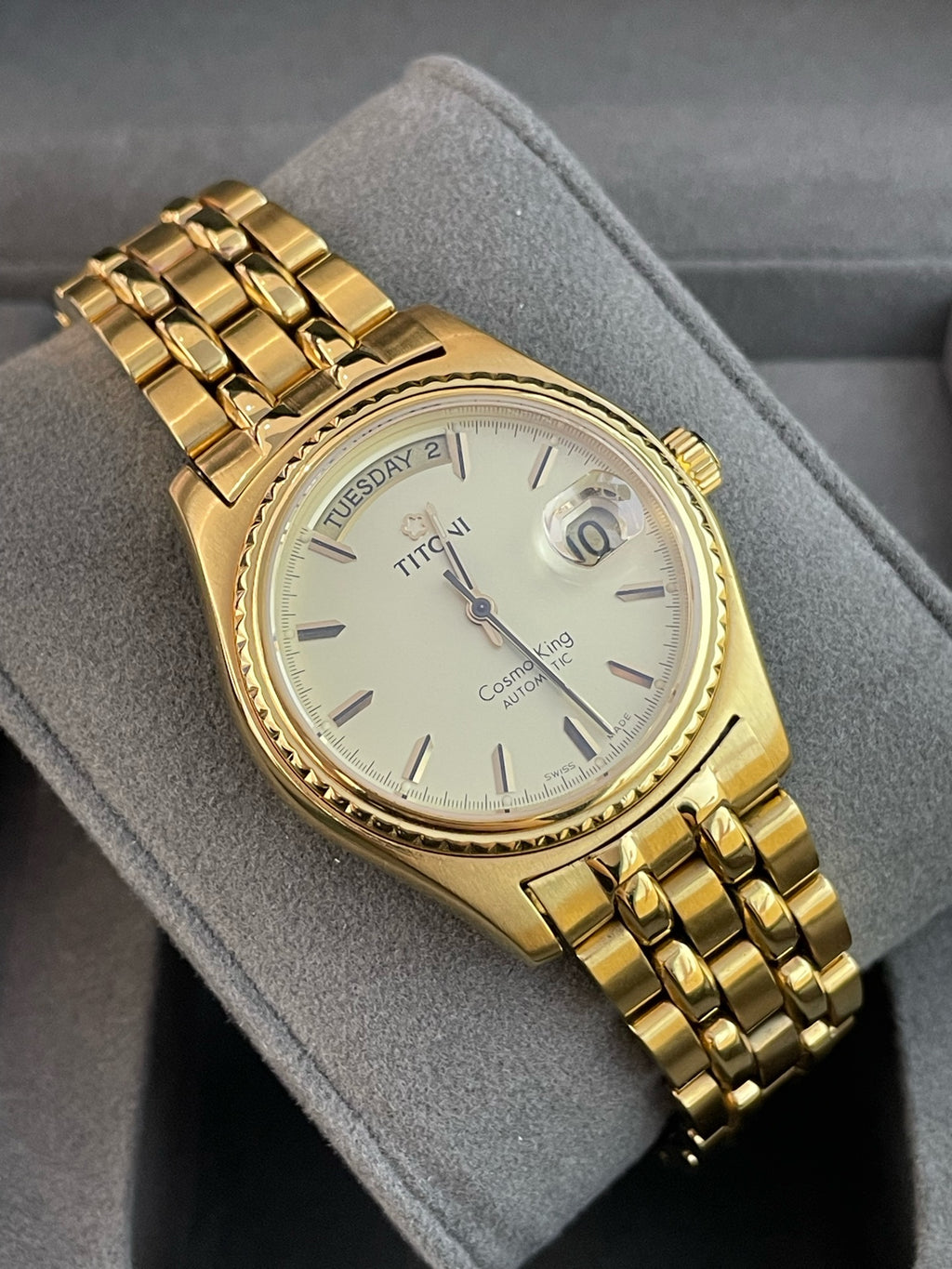 Longines Gold Automatic (self-winding) watch