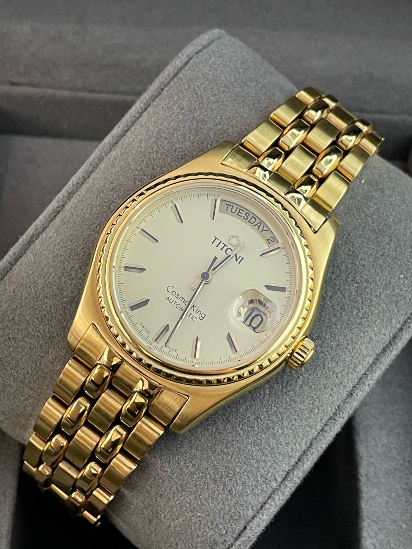 Longines Gold Automatic (self-winding) watch