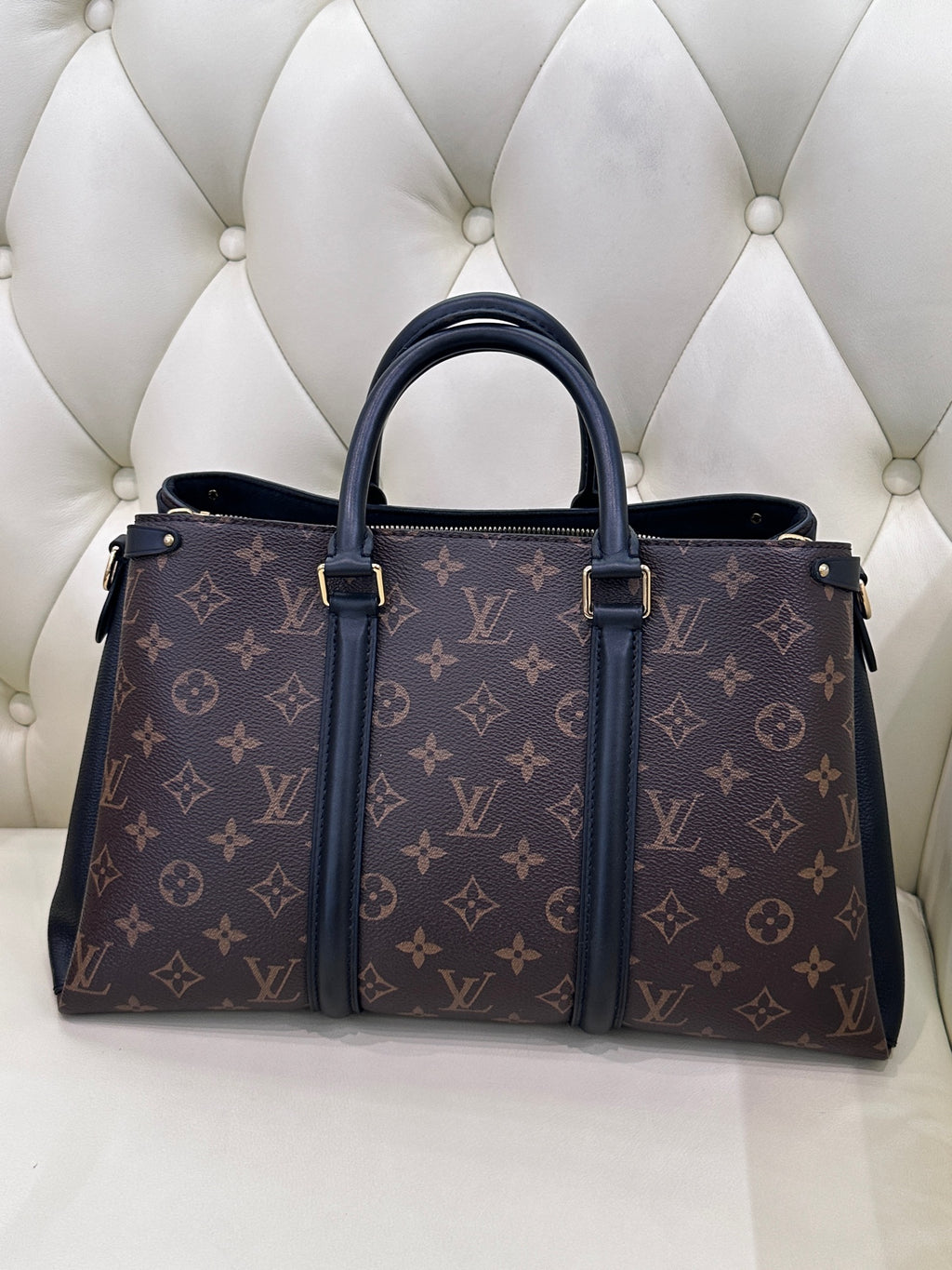 Louis Vuitton Crossbody M44817